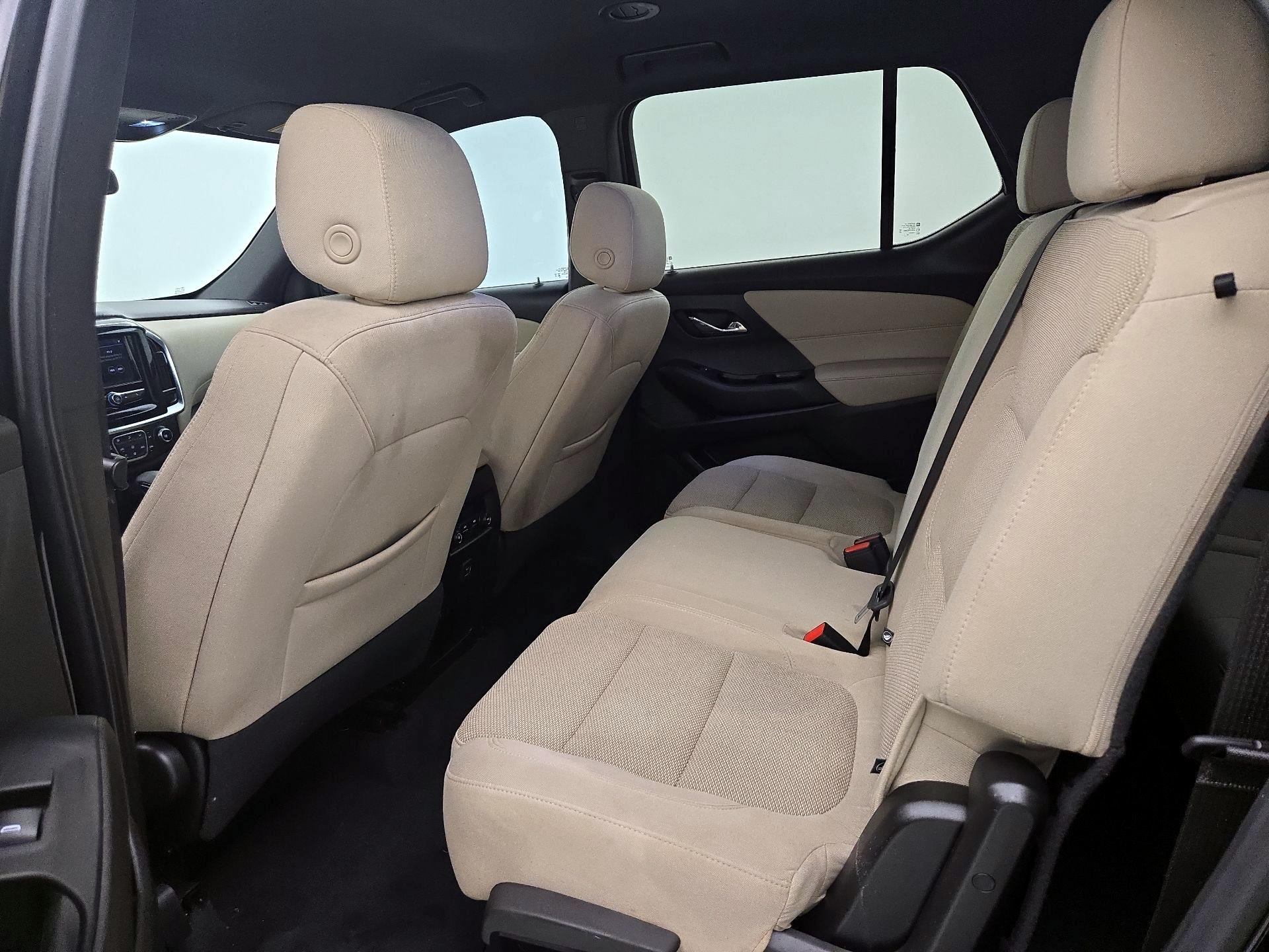 Thumbnail: 2023 Chevrolet Traverse - 19