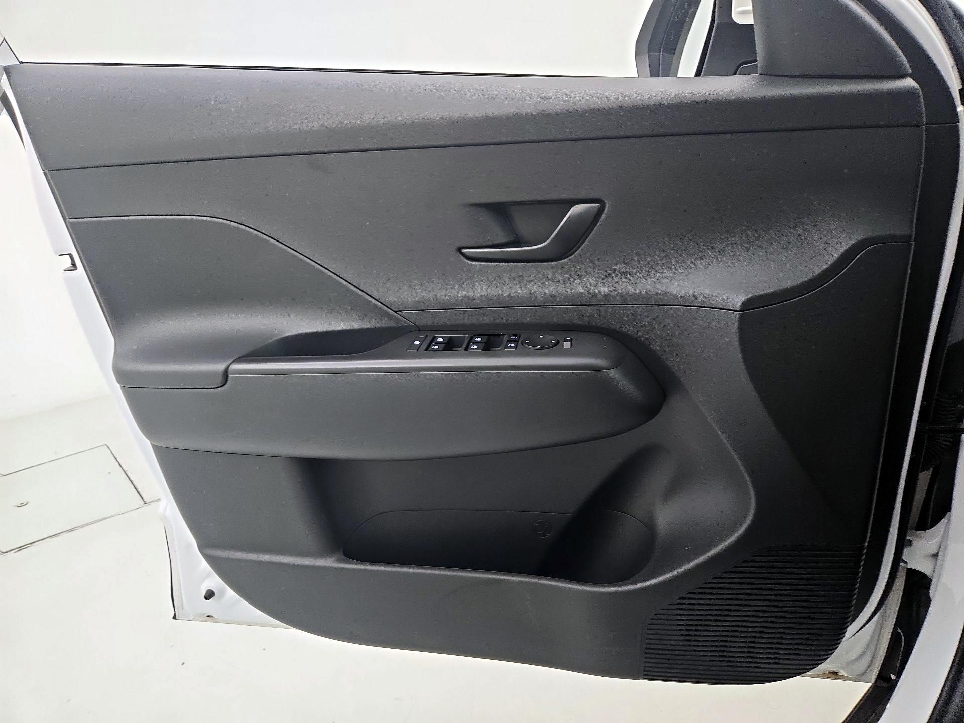 Thumbnail: 2025 Hyundai Kona - 12