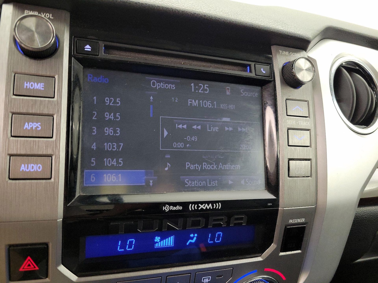 2014 Toyota Tundra Limited - Photo 16