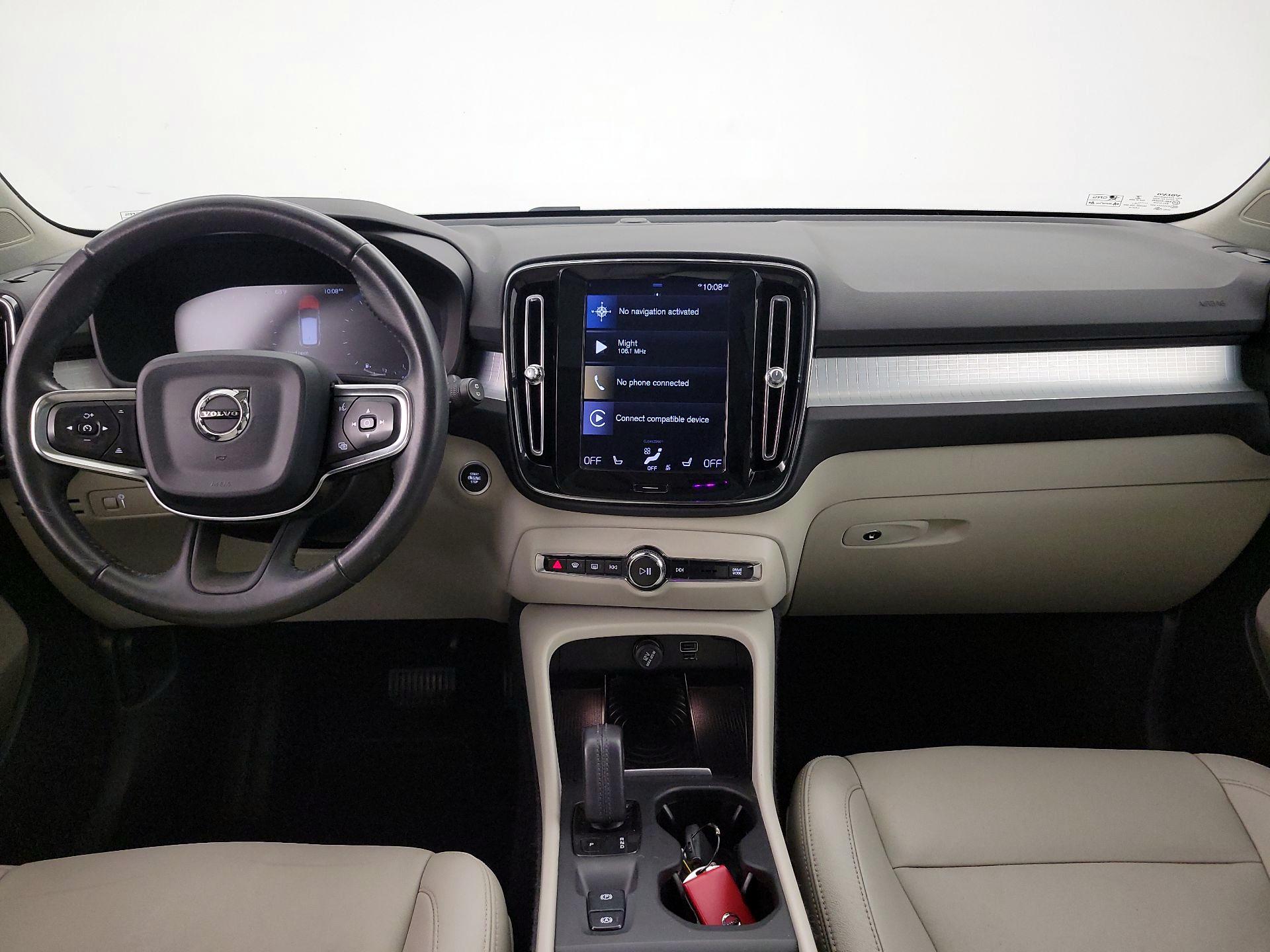 Thumbnail: 2019 Volvo XC40 - 9