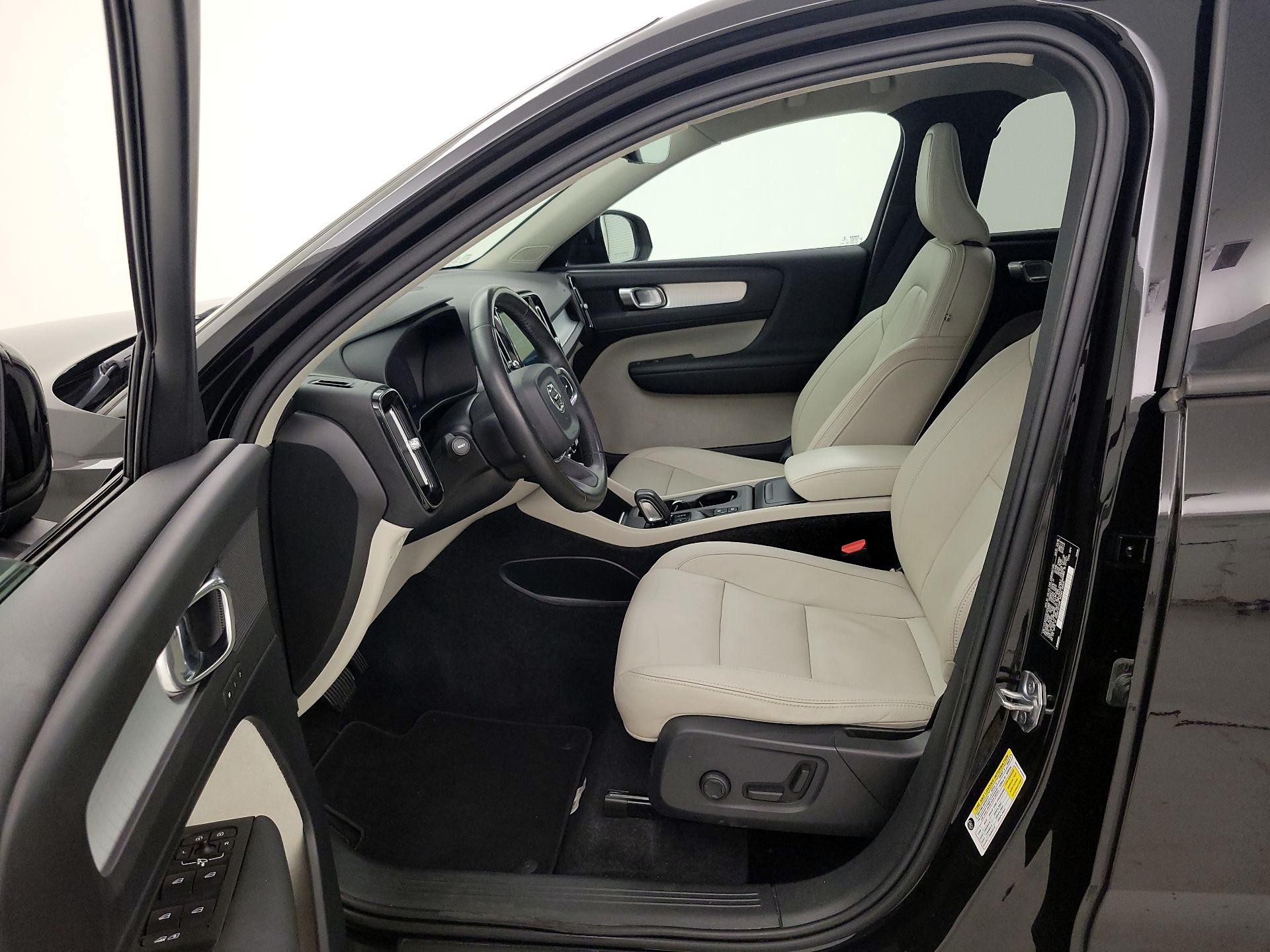 Thumbnail: 2019 Volvo XC40 - 11