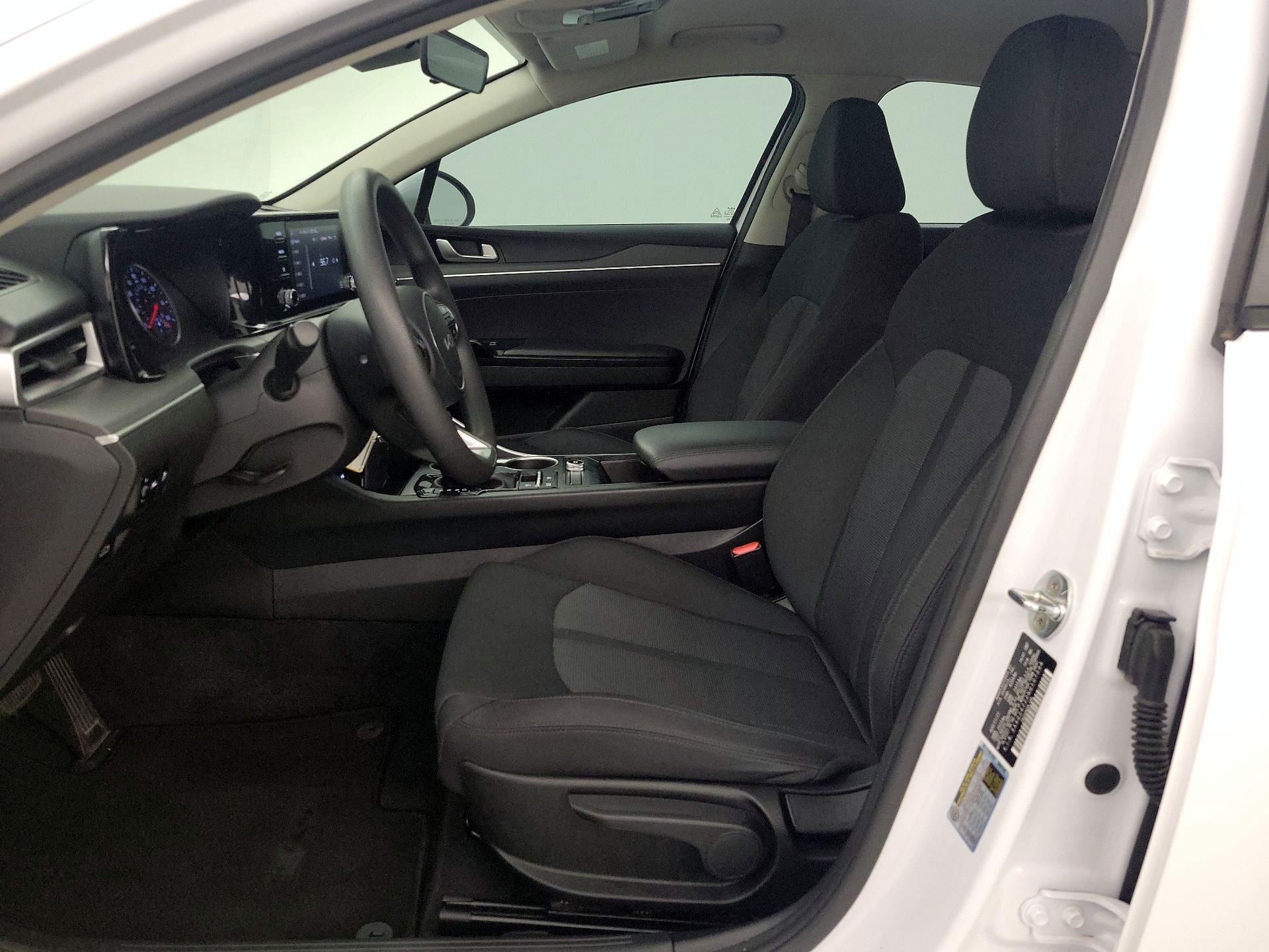 Thumbnail: 2022 Kia K5 - 11