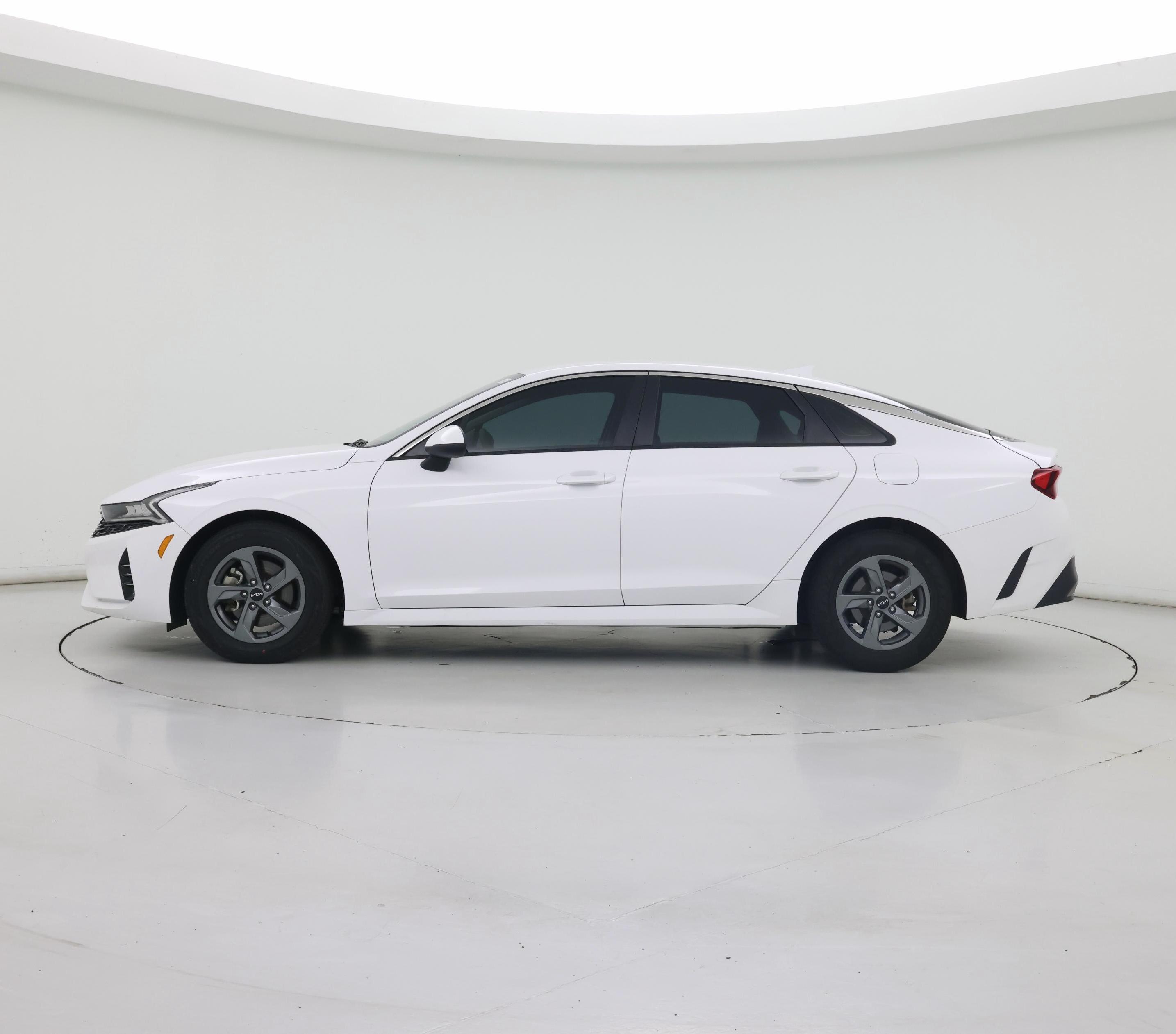 Thumbnail: 2022 Kia K5 - 3