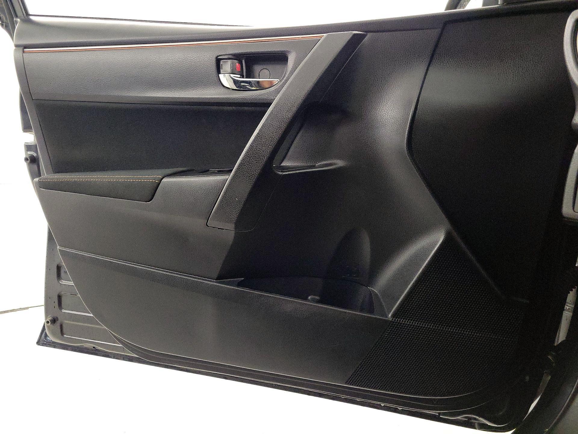 Thumbnail: 2014 Toyota Corolla - 12