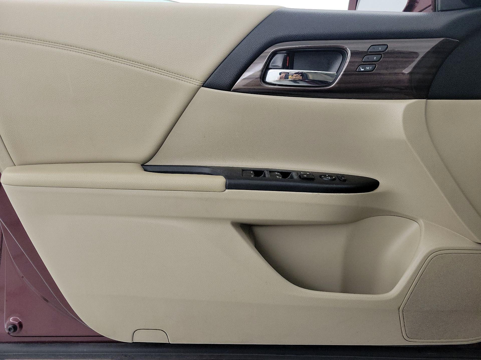 Thumbnail: 2017 Honda Accord - 12