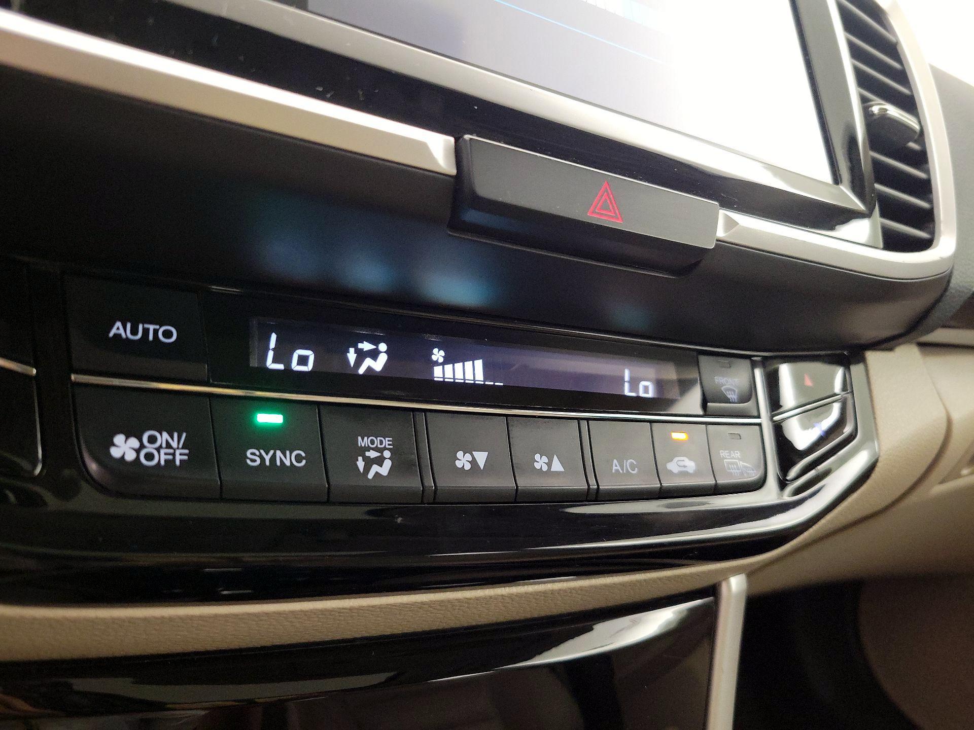 Thumbnail: 2017 Honda Accord - 16