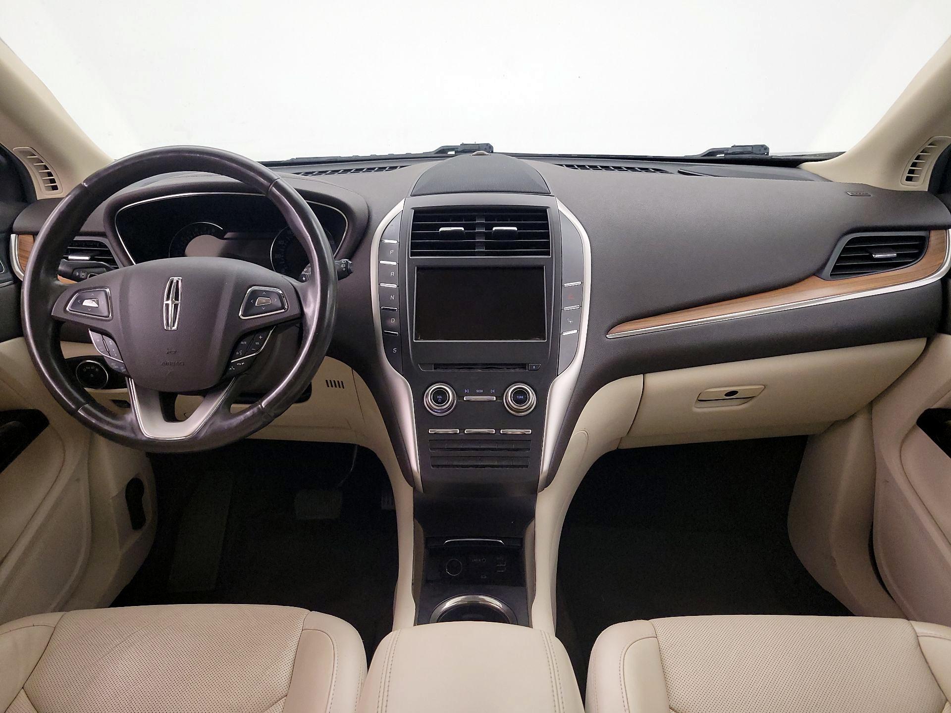 Thumbnail: 2015 Lincoln MKC - 9