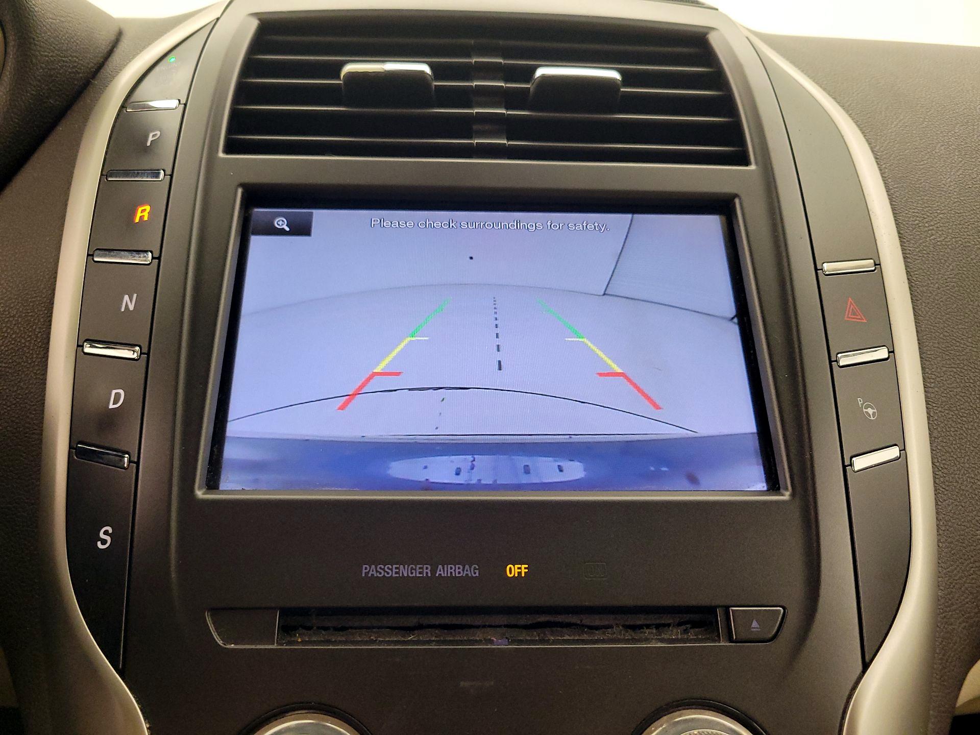 Thumbnail: 2015 Lincoln MKC - 14