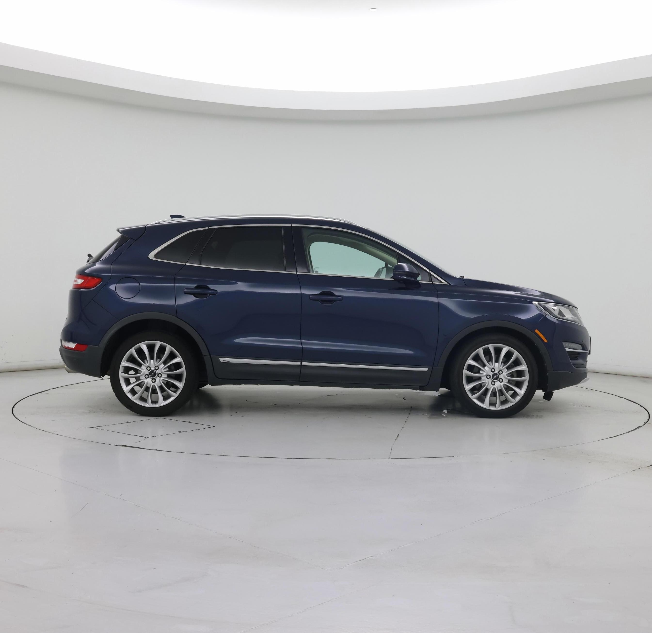 Thumbnail: 2015 Lincoln MKC - 7