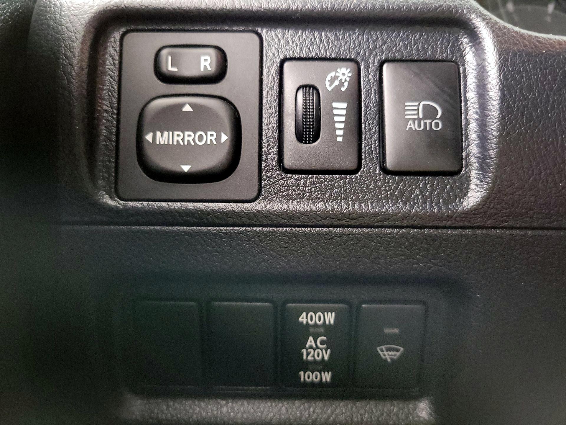 Thumbnail: 2023 Toyota 4Runner - 13