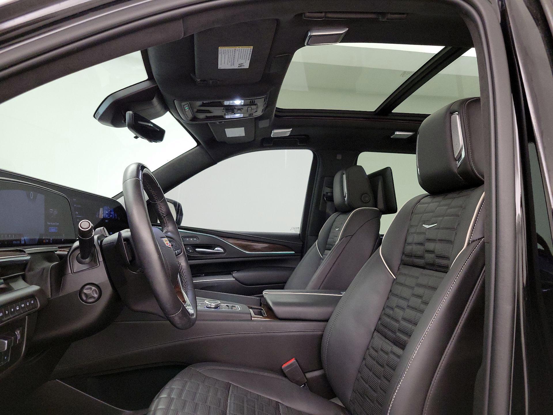 Thumbnail: 2023 Cadillac Escalade - 19