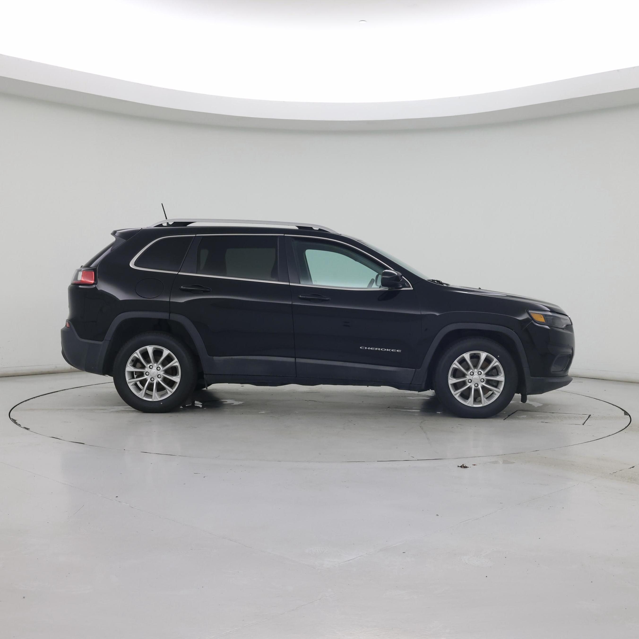 Thumbnail: 2019 Jeep Cherokee - 7