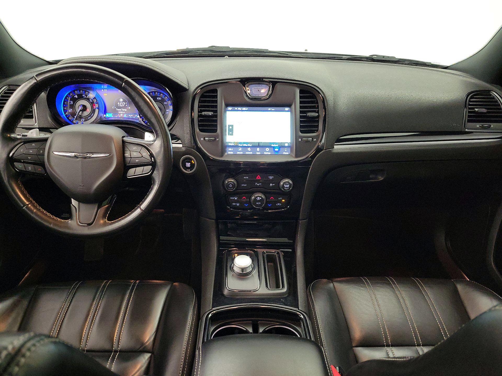 Thumbnail: 2022 Chrysler 300 - 9