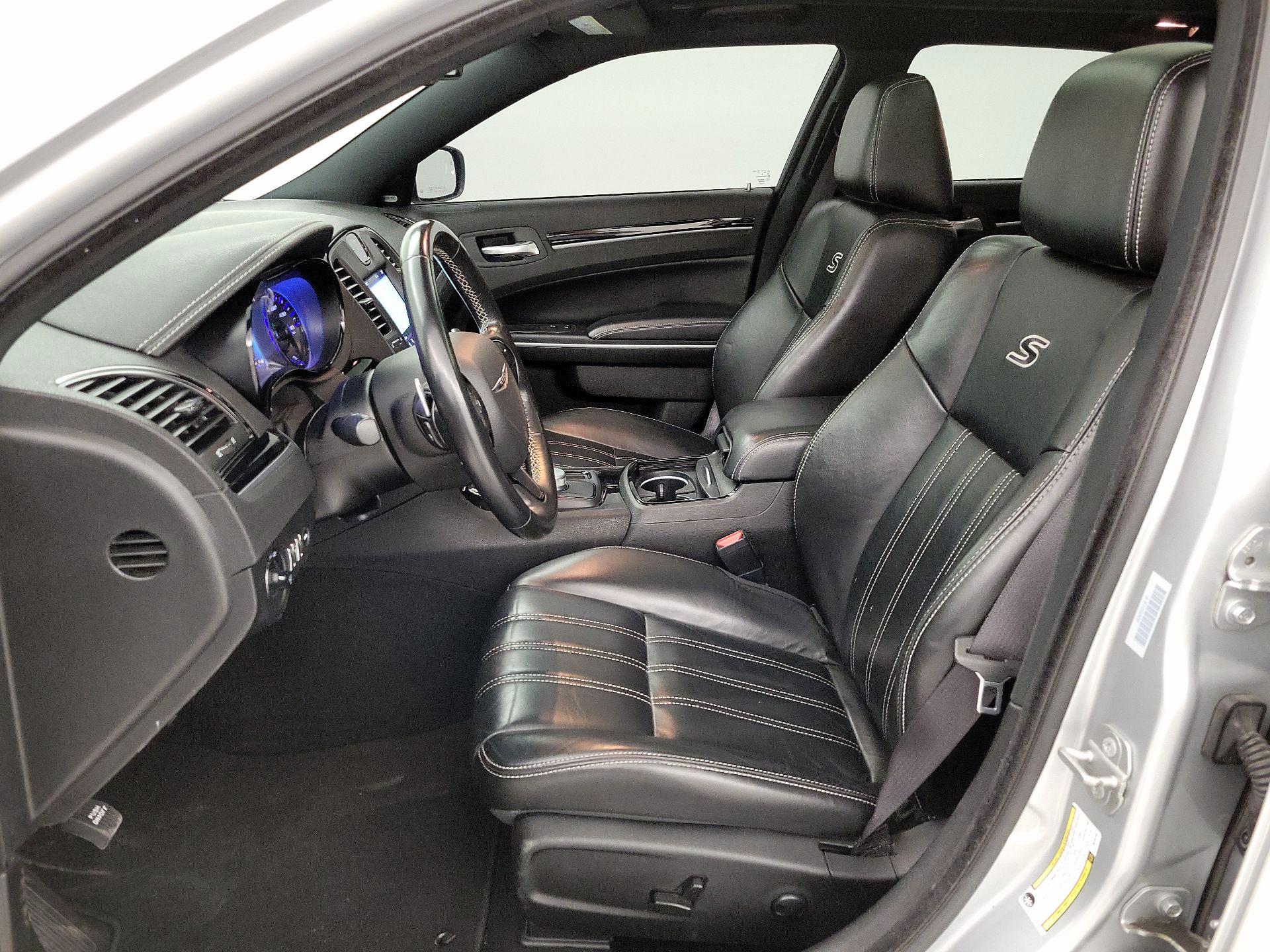 Thumbnail: 2022 Chrysler 300 - 11