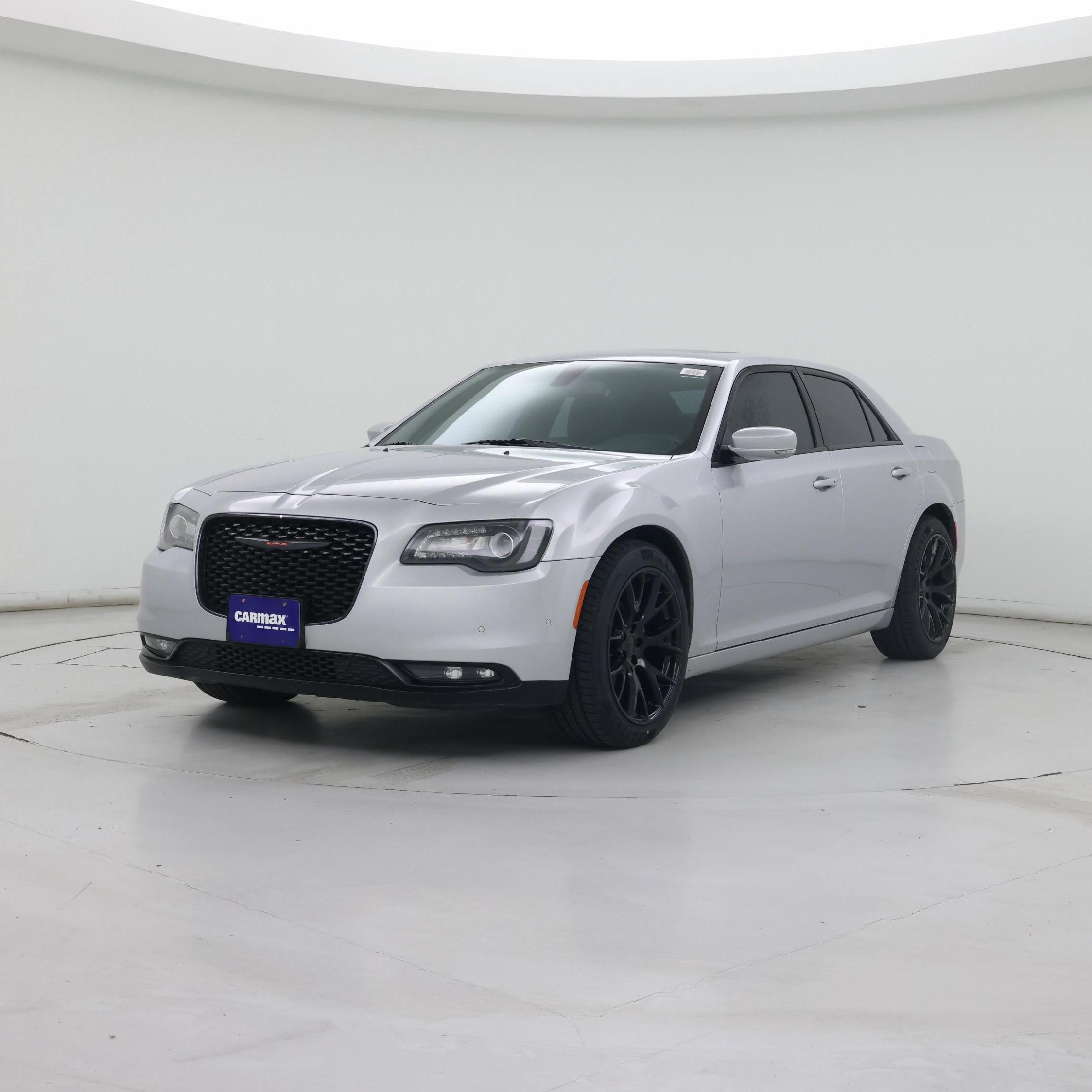 Thumbnail: 2022 Chrysler 300 - 4