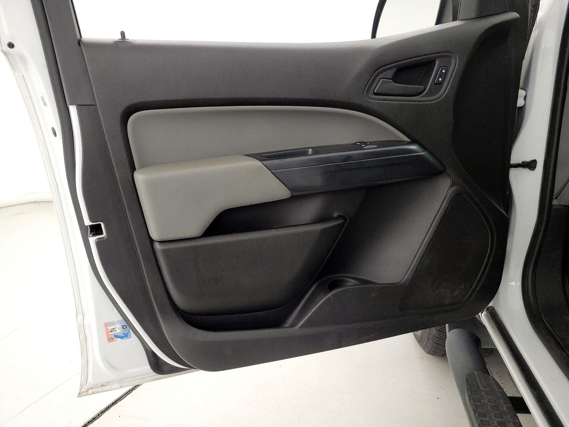 Thumbnail: 2015 GMC Canyon - 12