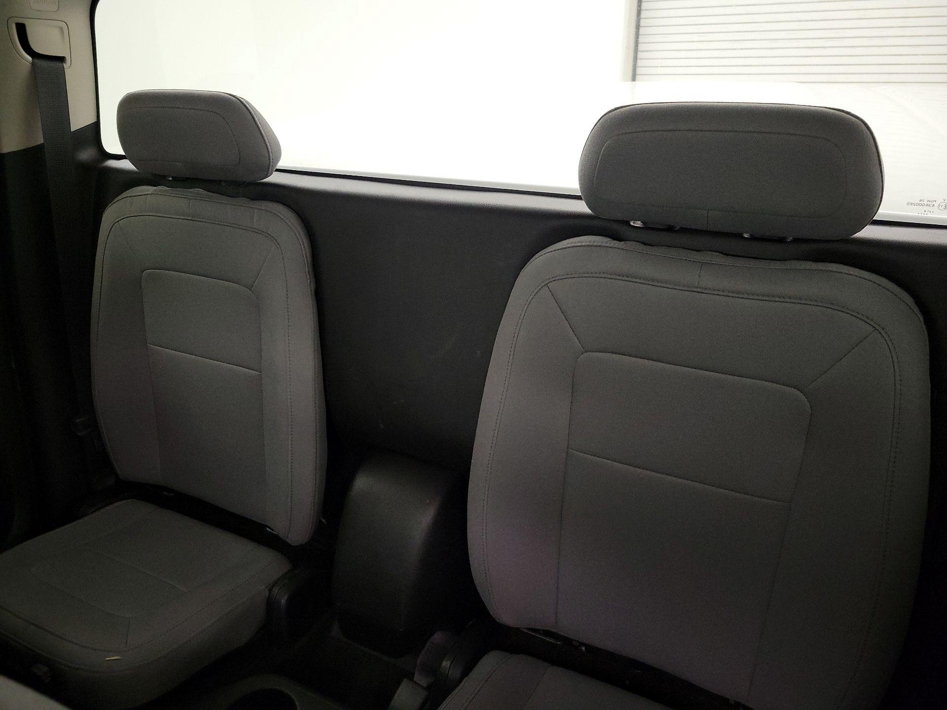 Thumbnail: 2015 GMC Canyon - 17