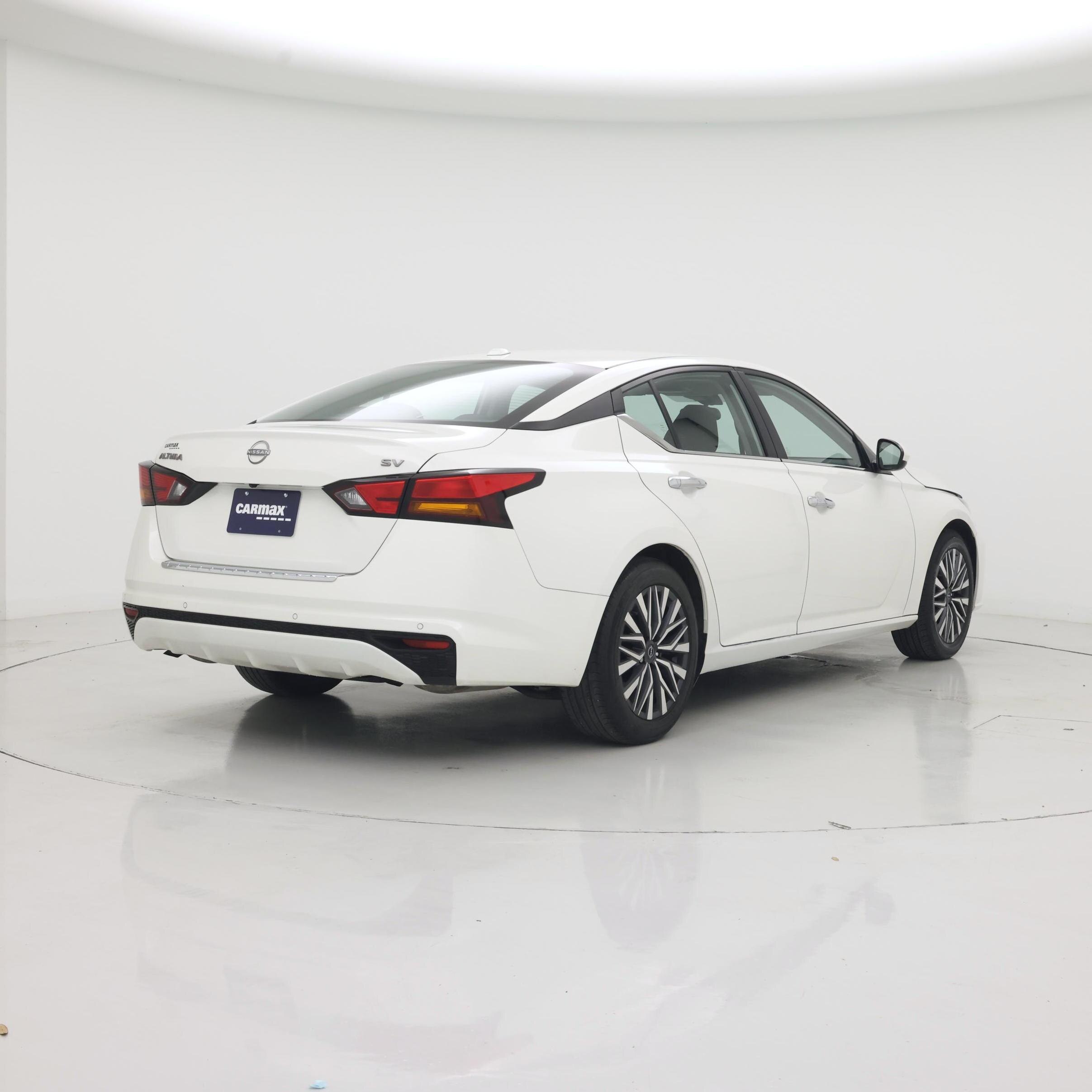 Thumbnail: 2023 Nissan Altima - 8