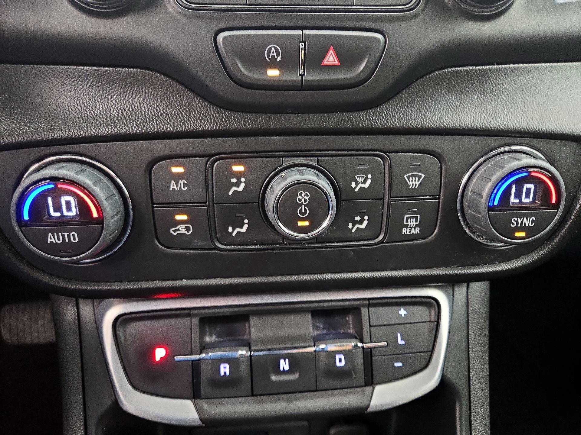 Thumbnail: 2022 GMC Terrain - 16