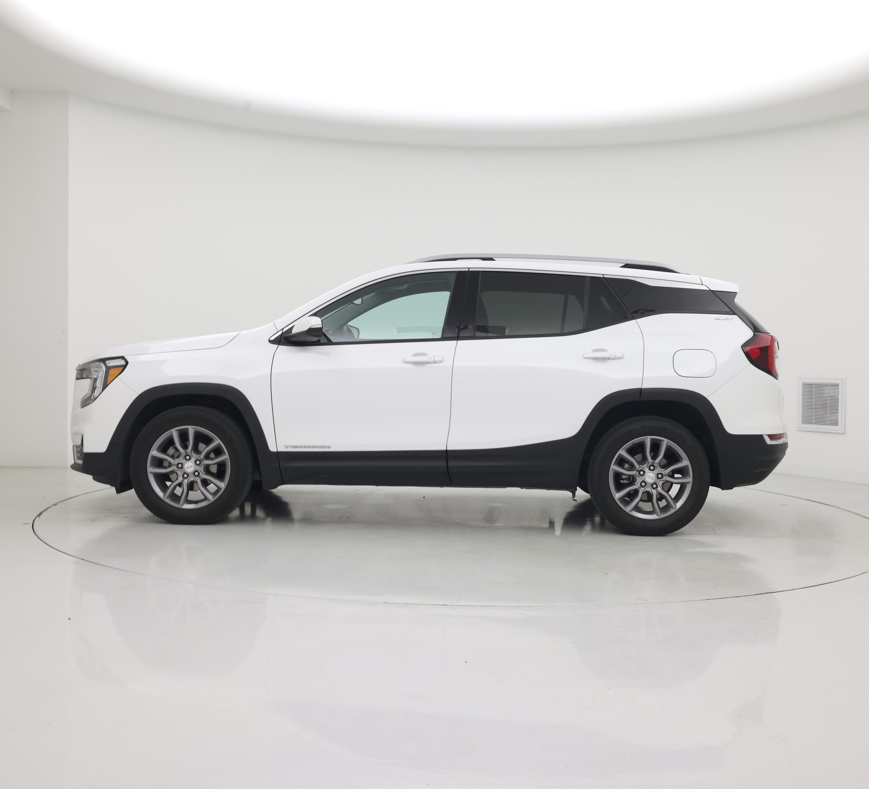 Thumbnail: 2022 GMC Terrain - 3