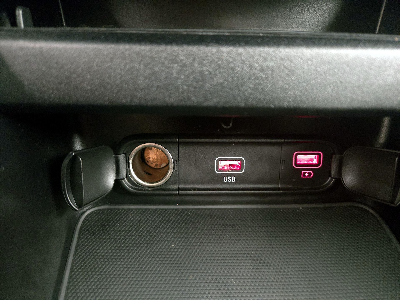 2024 Kia Forte LXS - Photo 19