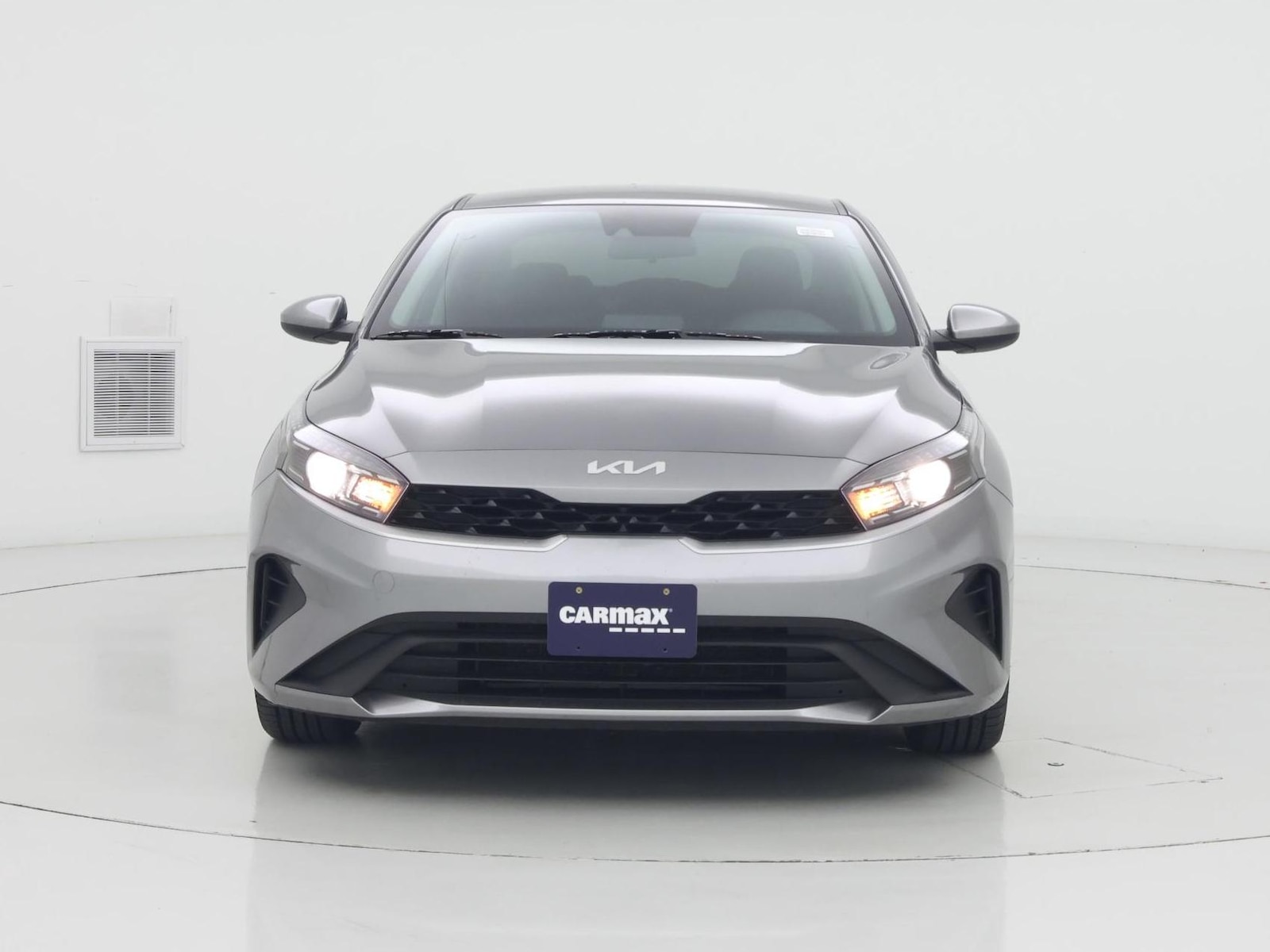 2024 Kia Forte LXS - Photo 6
