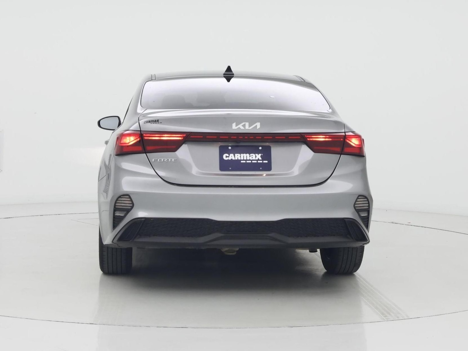 2024 Kia Forte LXS - Photo 7