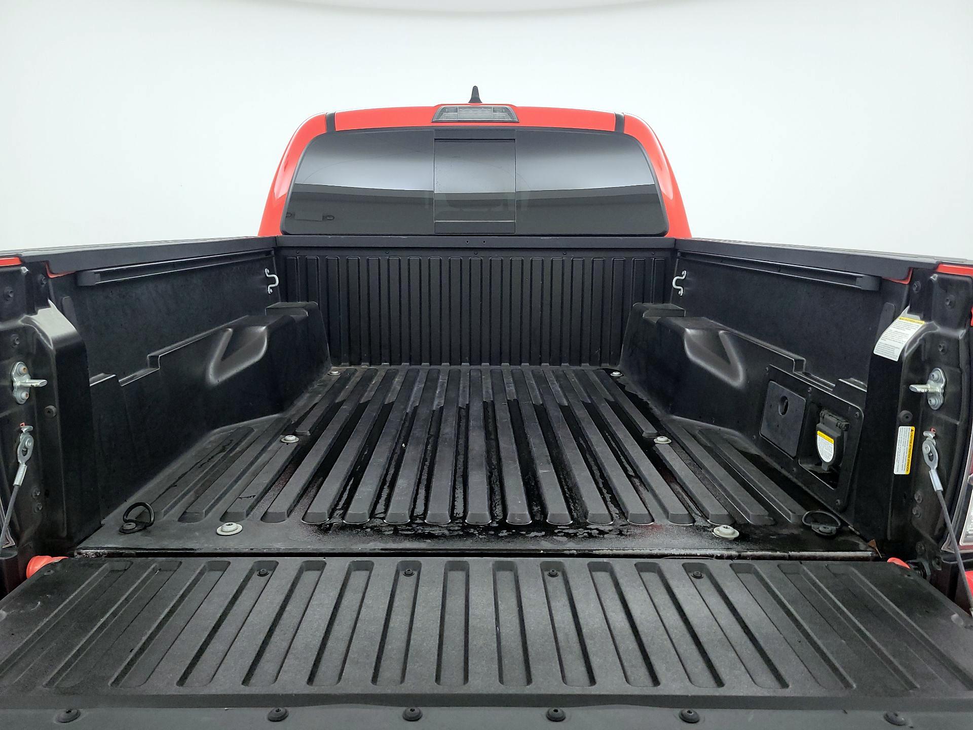 Thumbnail: 2023 Toyota Tacoma - 20