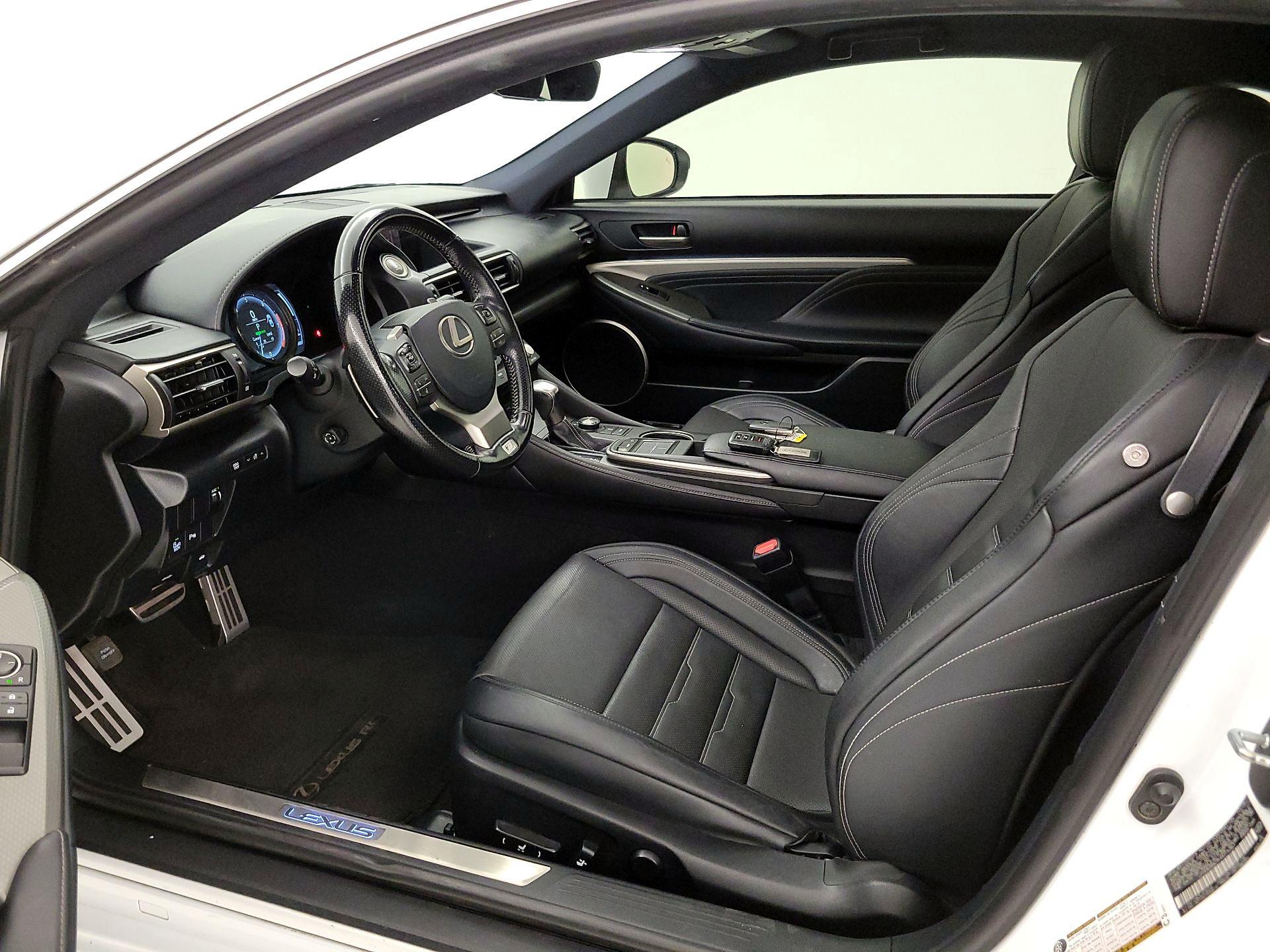 Thumbnail: 2017 Lexus RC - 11