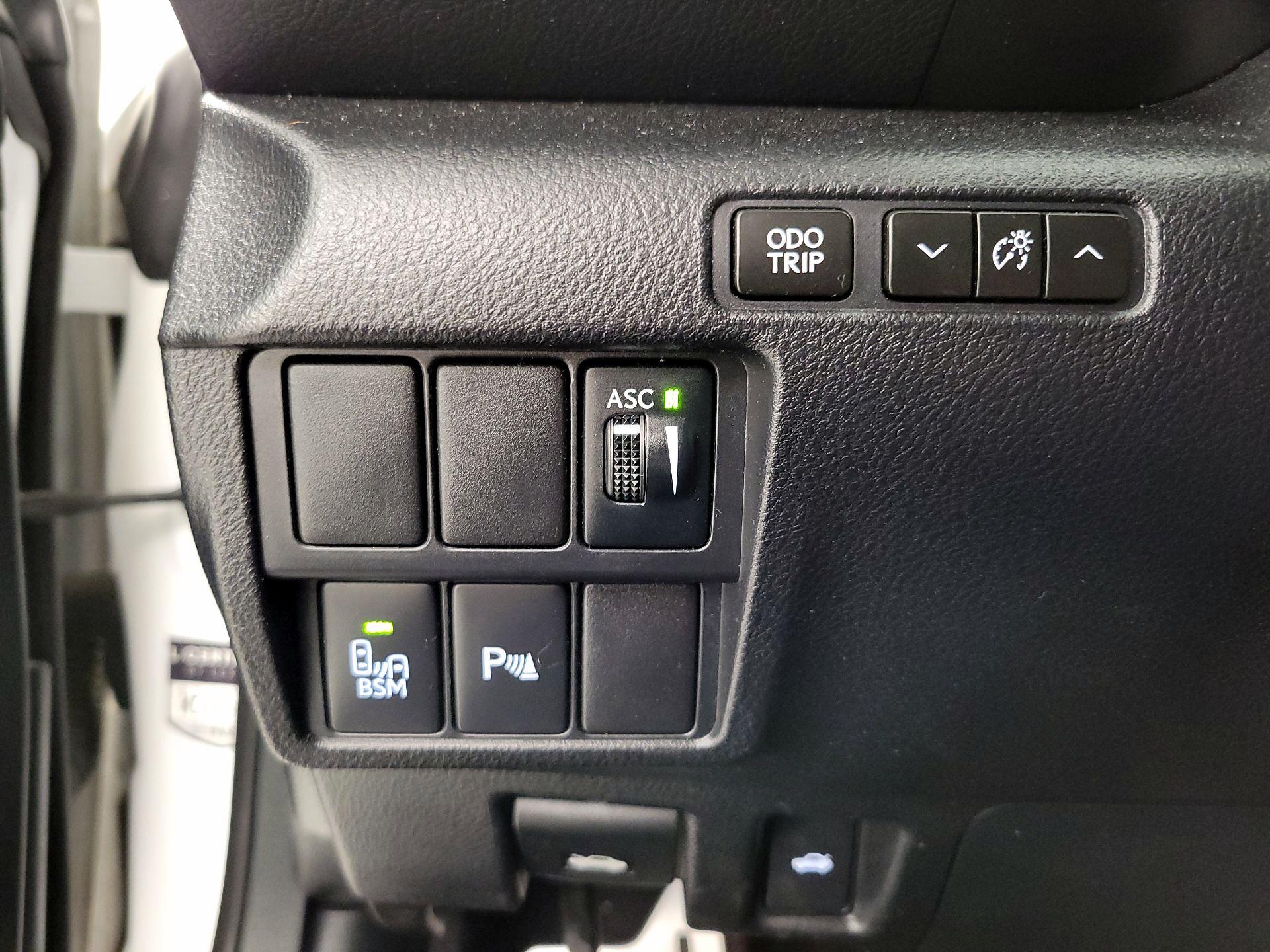 Thumbnail: 2017 Lexus RC - 13