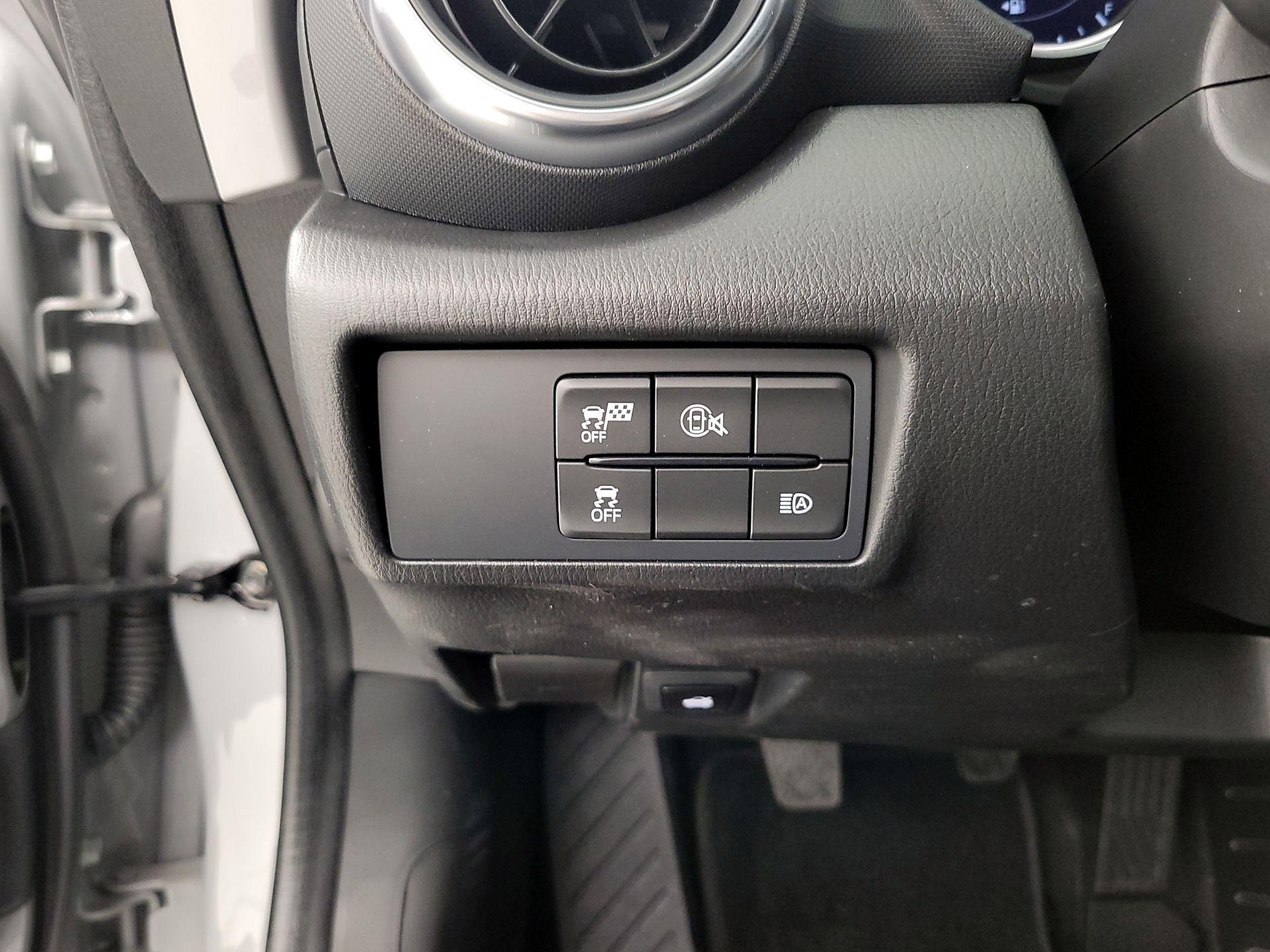 Thumbnail: 2025 Mazda MX-5 Miata - 13