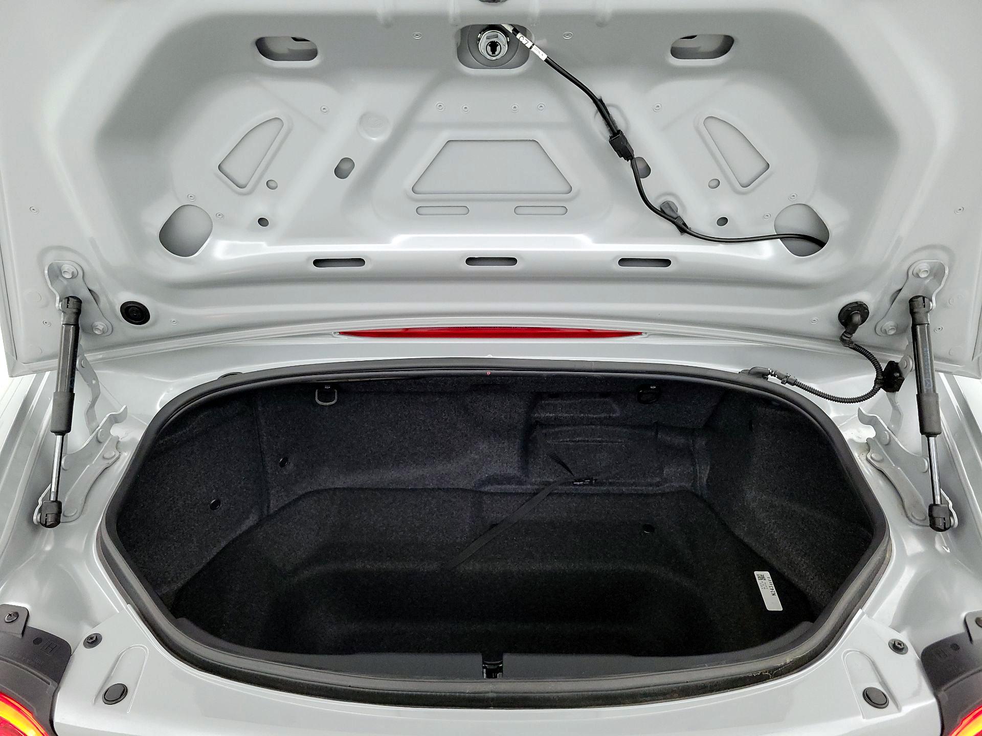 Thumbnail: 2025 Mazda MX-5 Miata - 19