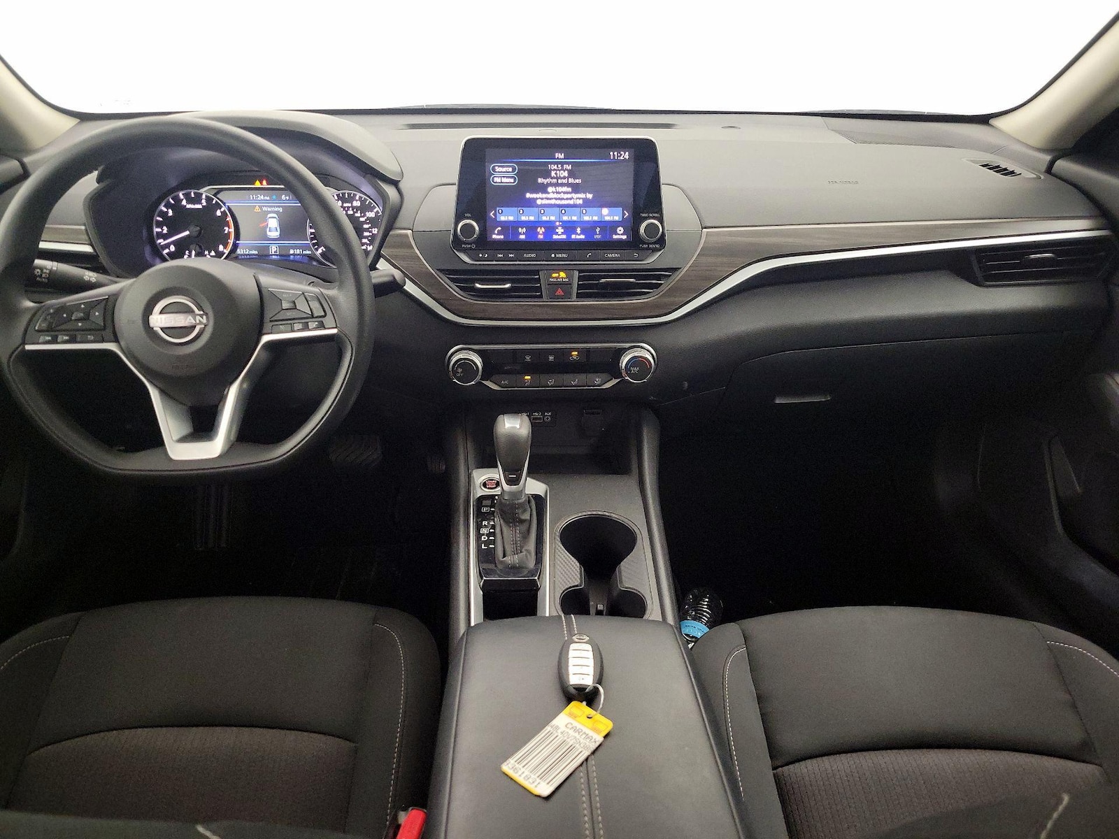 2025 Nissan Altima SV - Photo 10