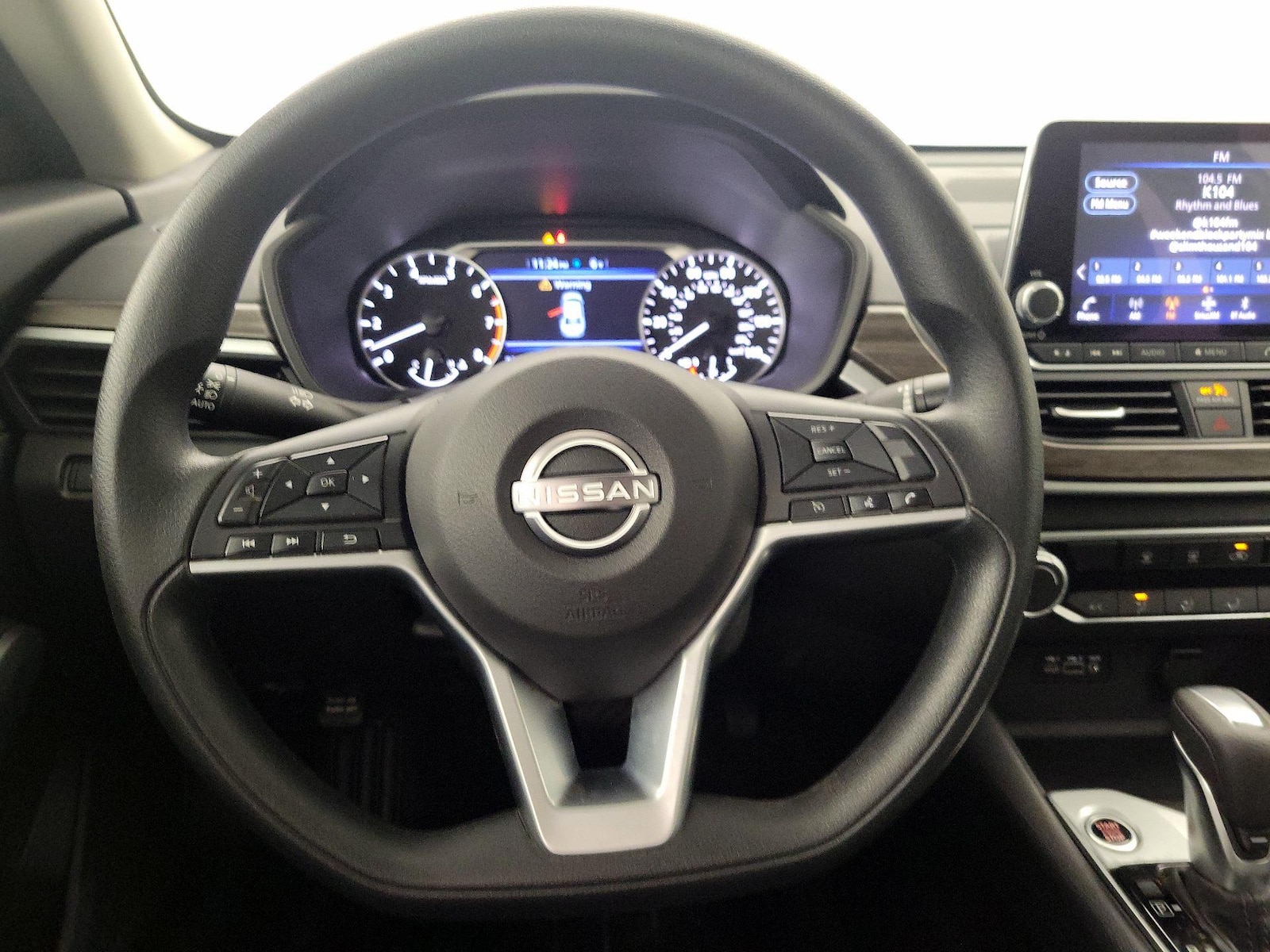 2025 Nissan Altima SV - Photo 11
