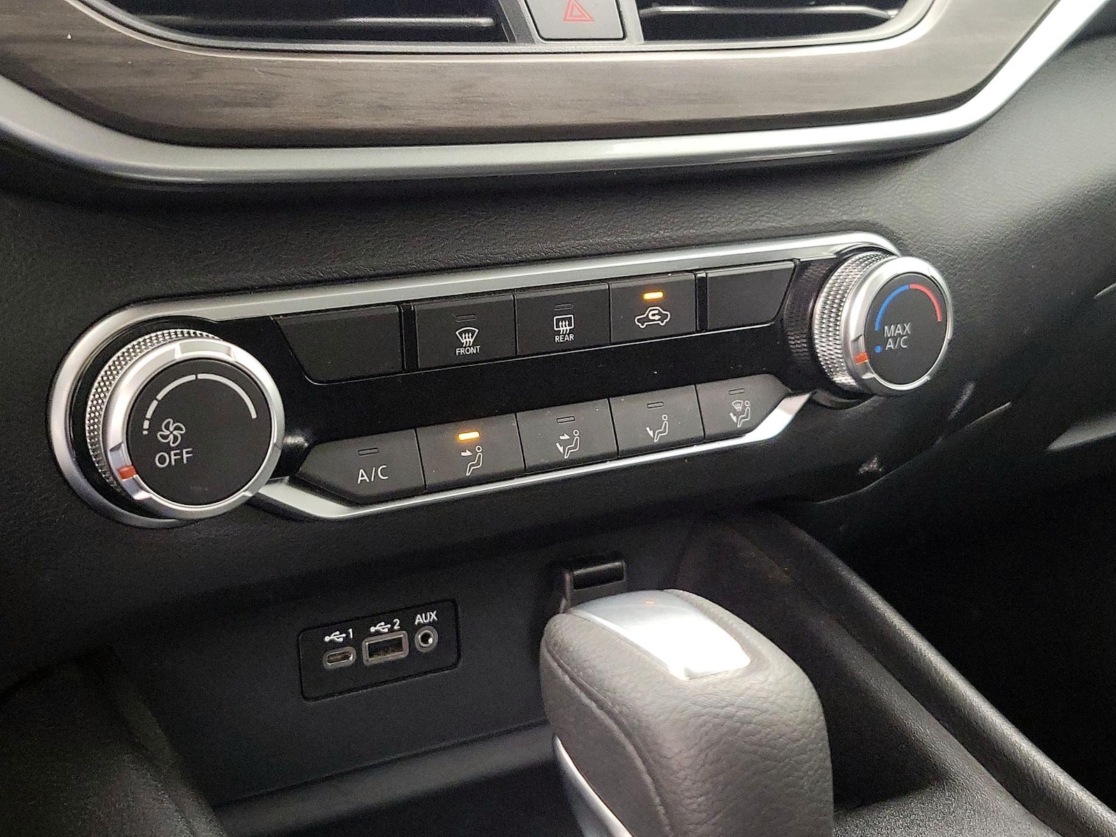 2025 Nissan Altima SV - Photo 17
