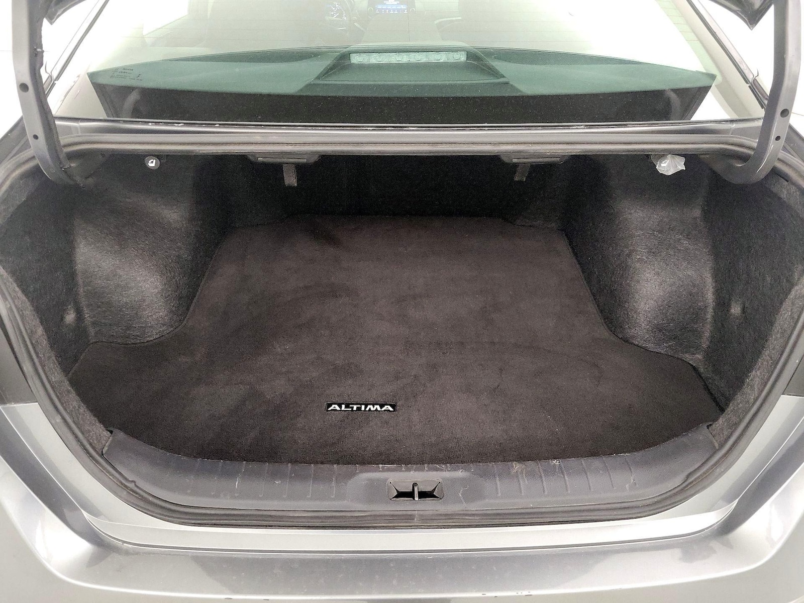 2025 Nissan Altima SV - Photo 21