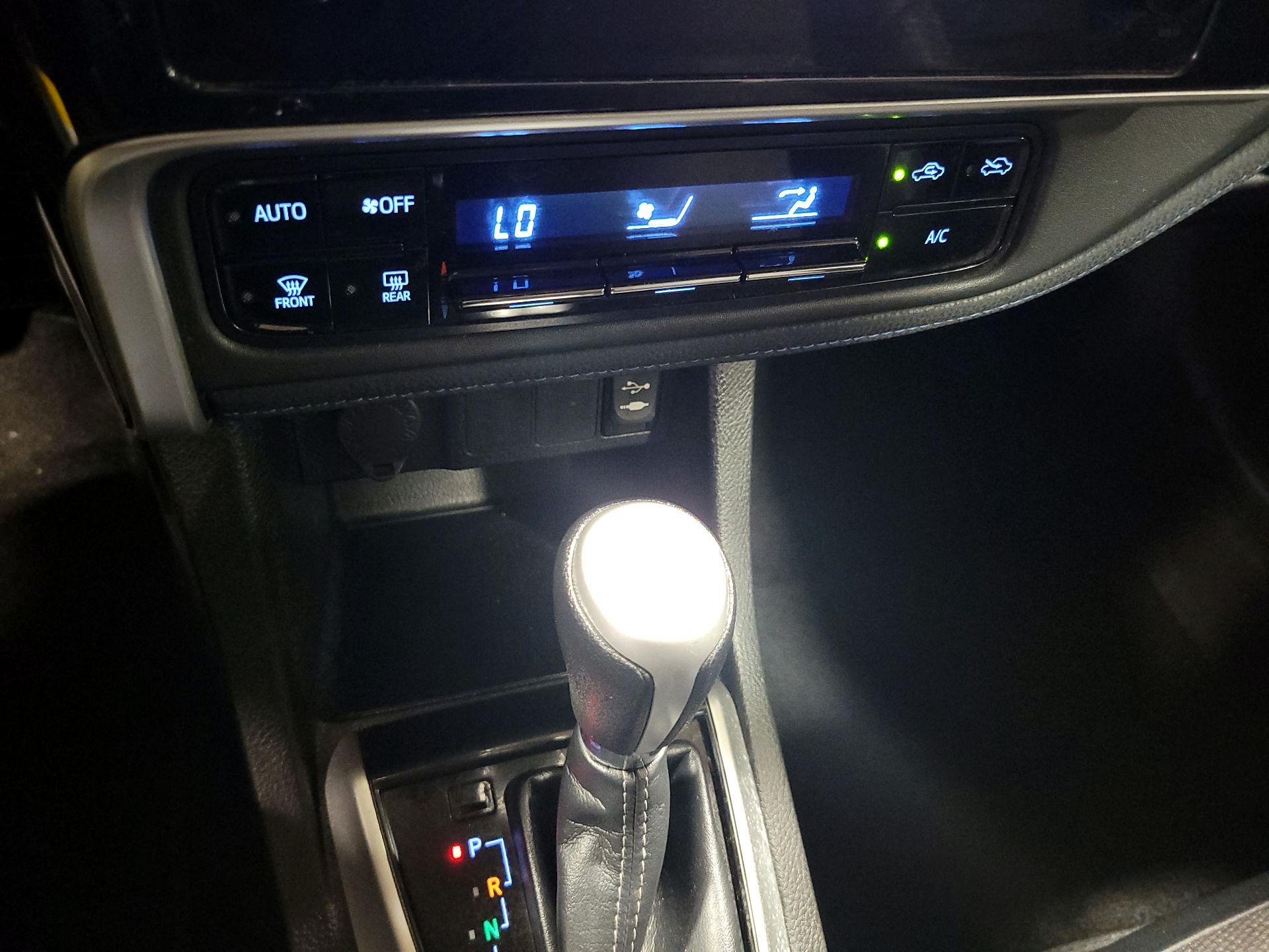 Thumbnail: 2019 Toyota Corolla - 16