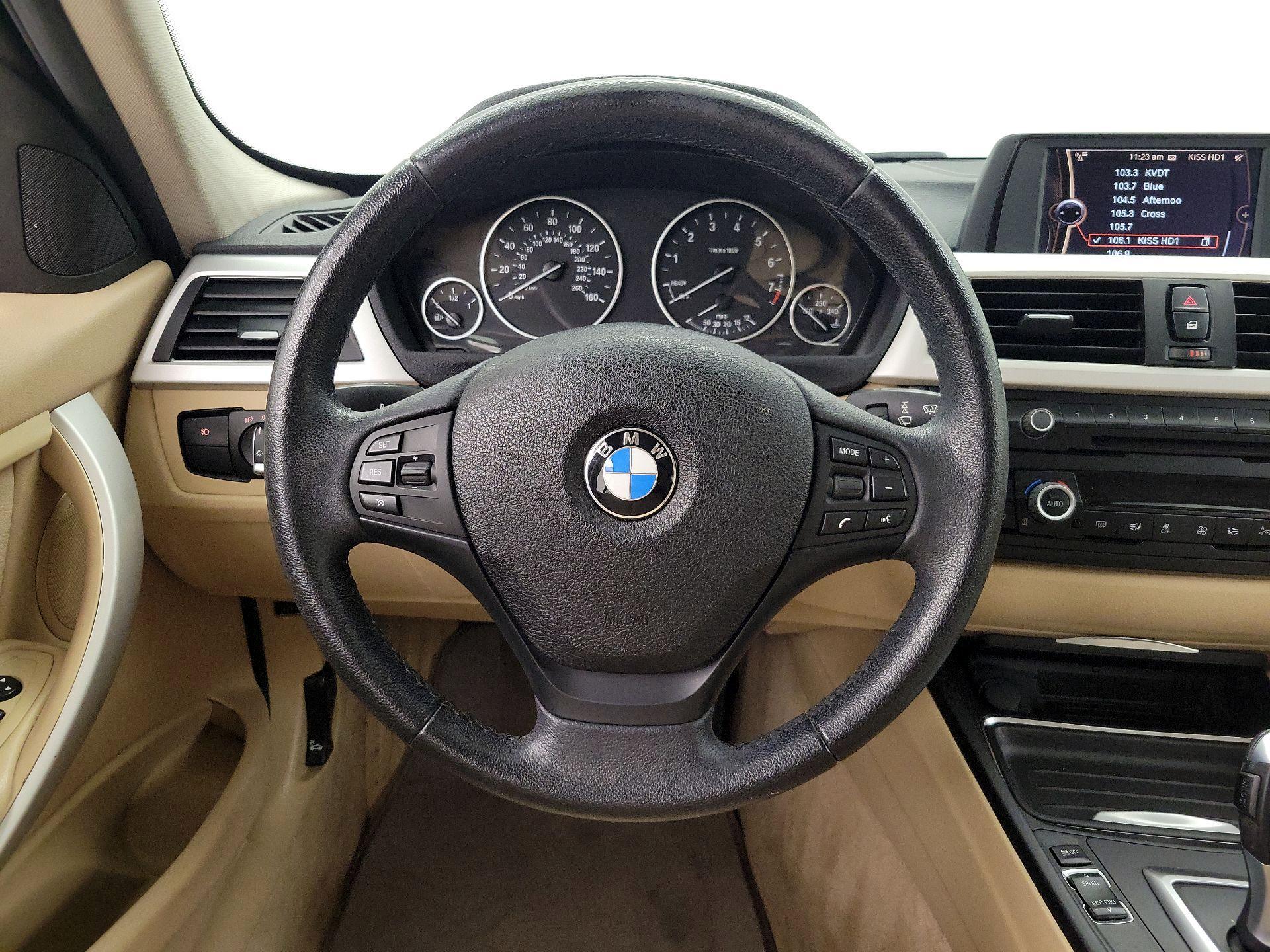 Thumbnail: 2014 BMW 3 Series - 10
