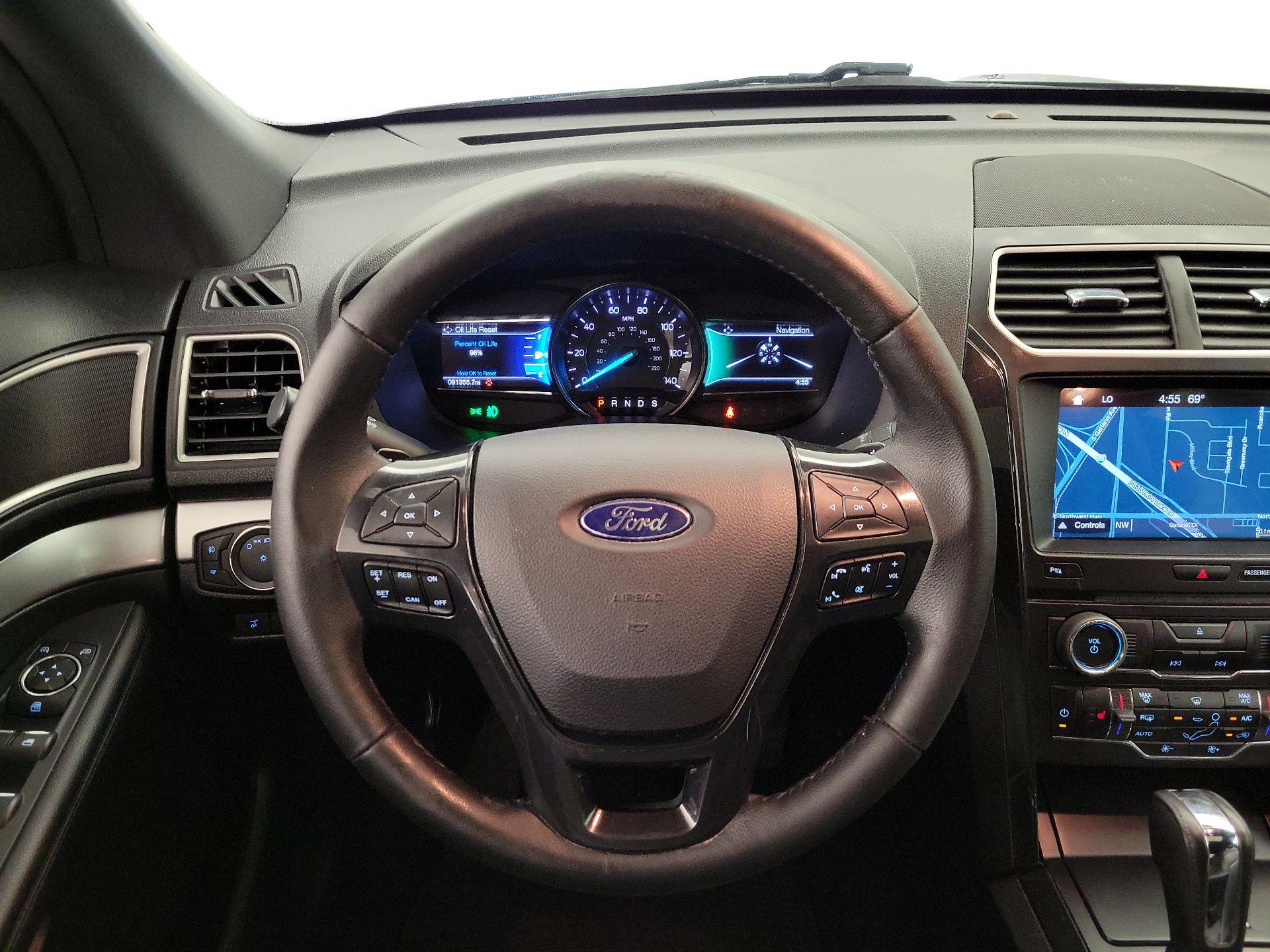 Thumbnail: 2017 Ford Explorer - 10