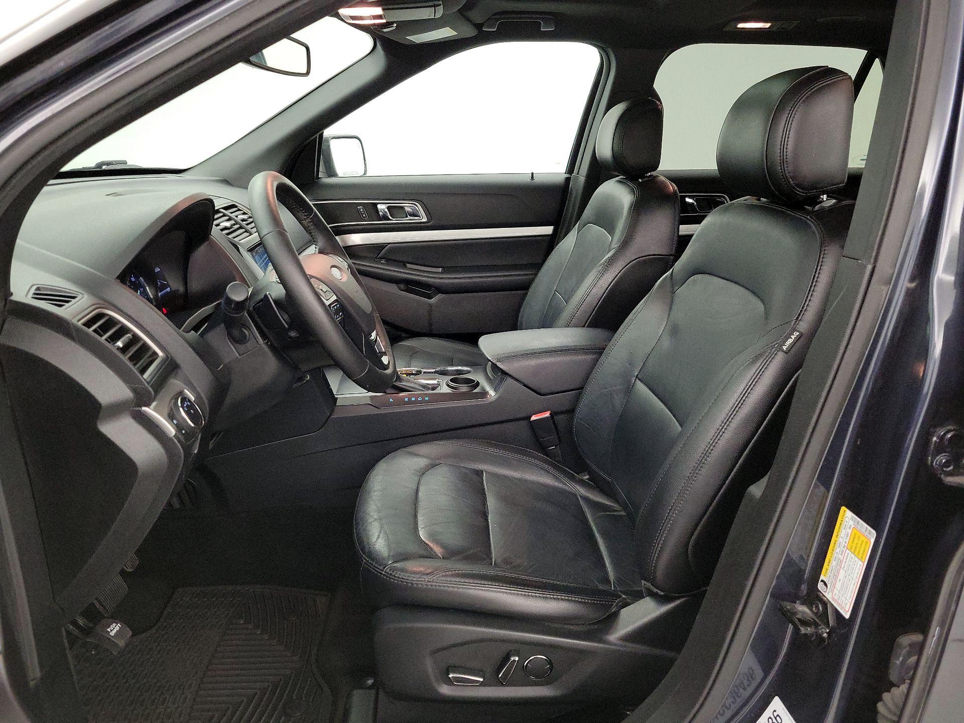 Thumbnail: 2017 Ford Explorer - 11