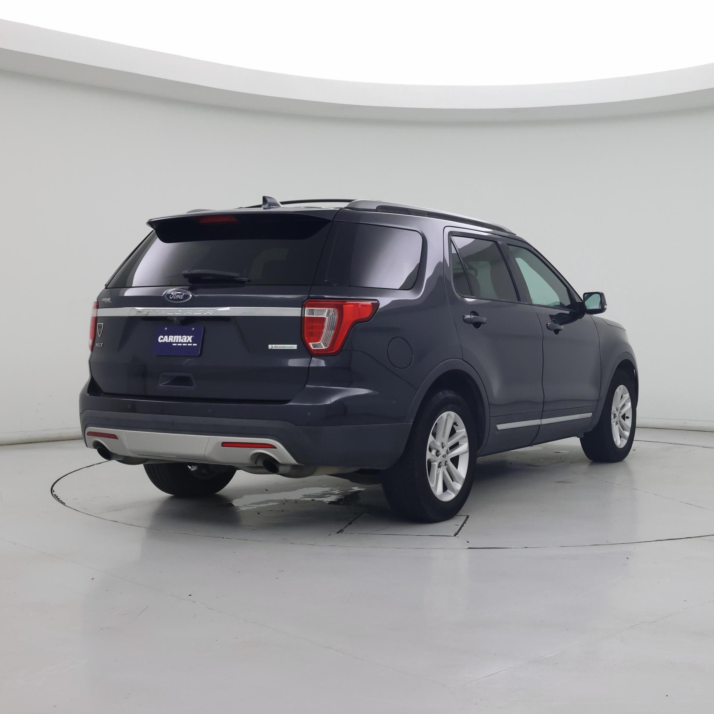 Thumbnail: 2017 Ford Explorer - 8
