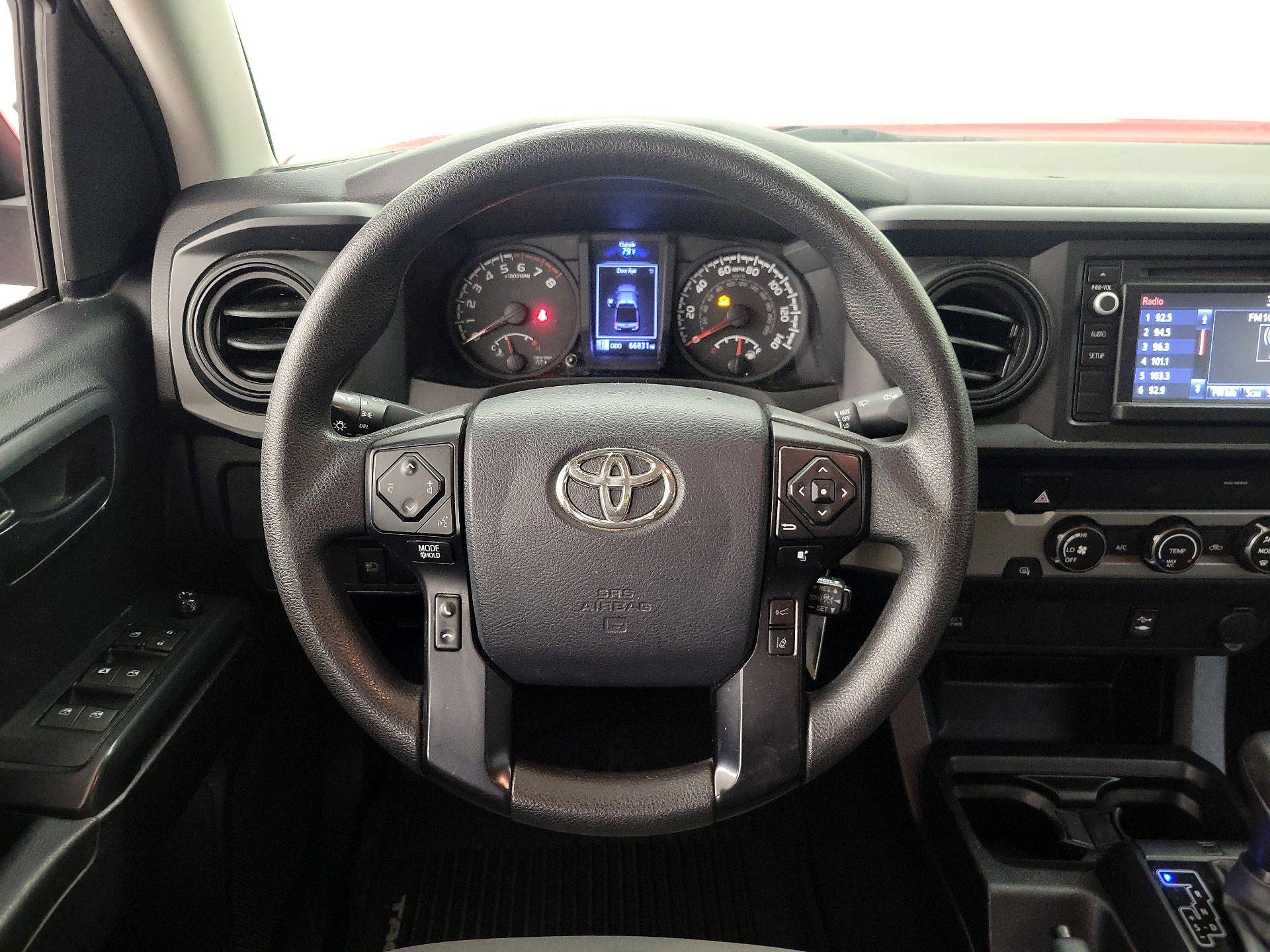 Thumbnail: 2019 Toyota Tacoma - 10