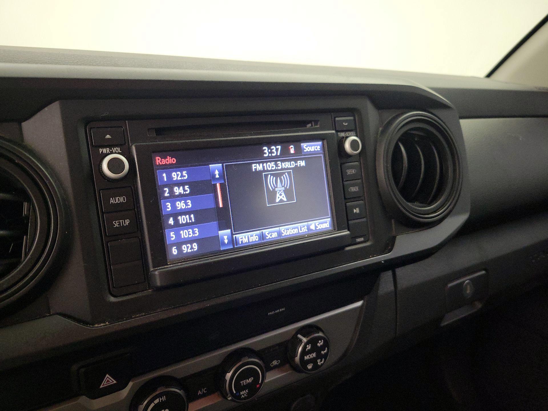 Thumbnail: 2019 Toyota Tacoma - 15