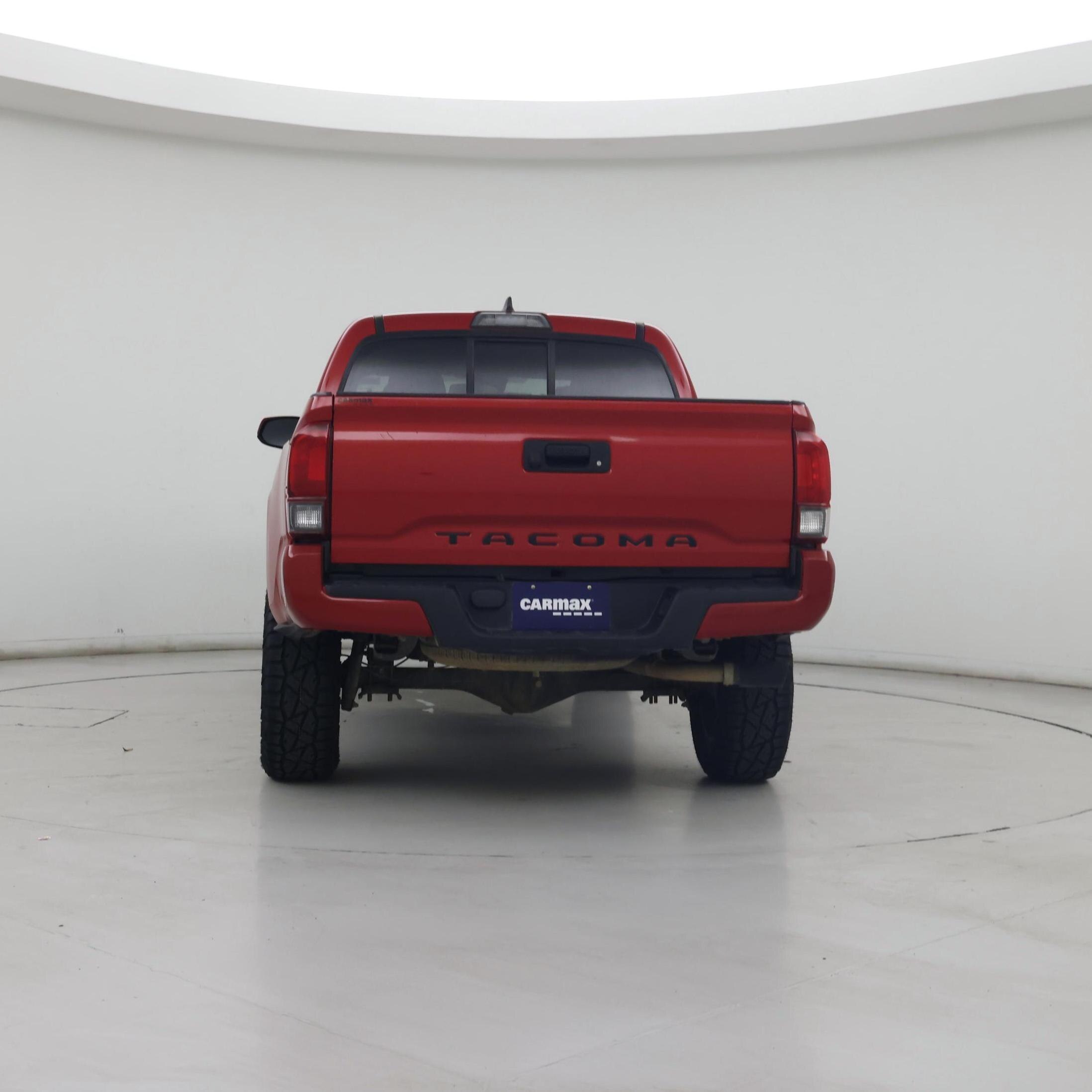 Thumbnail: 2019 Toyota Tacoma - 6