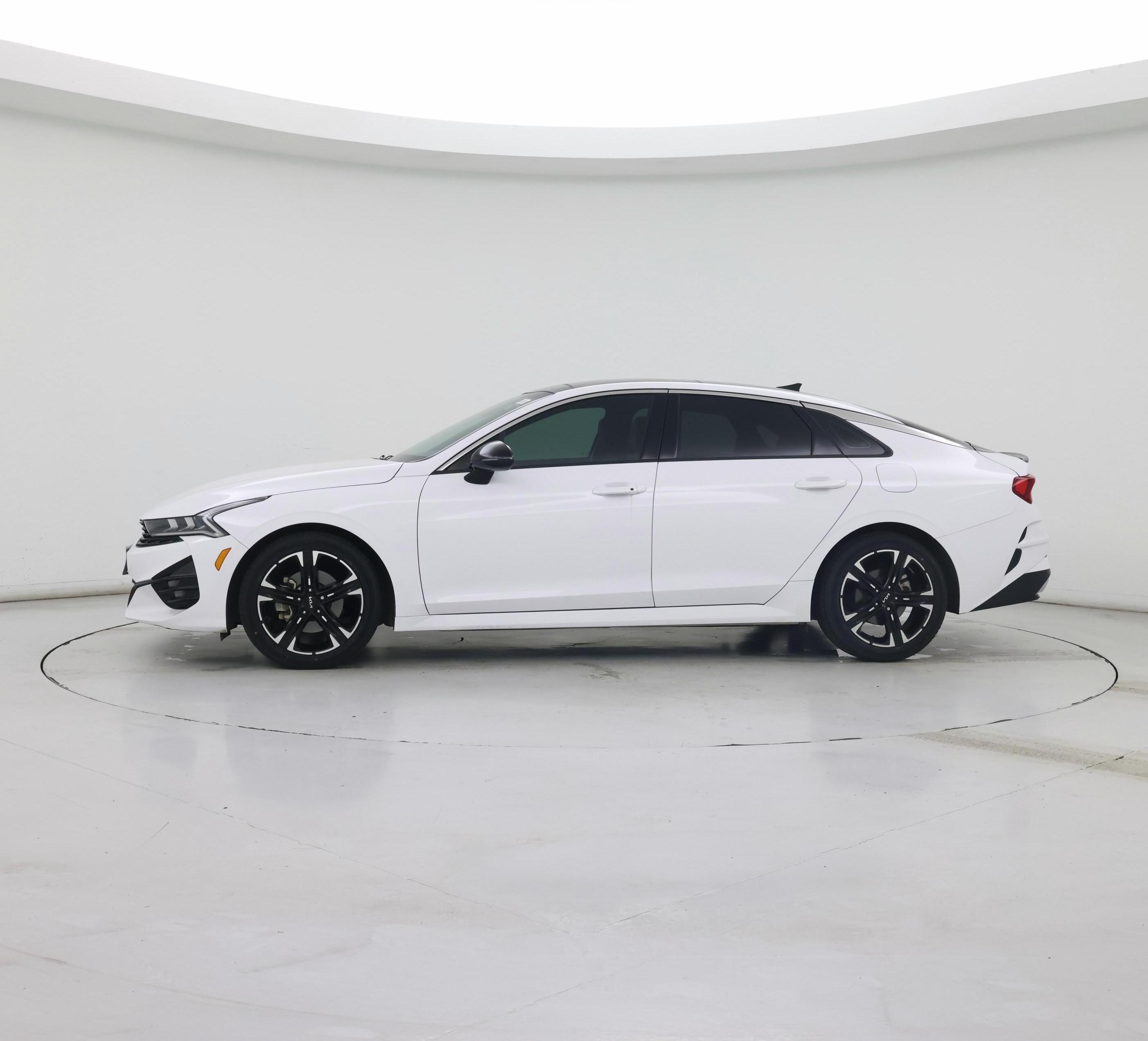 Thumbnail: 2022 Kia K5 - 3