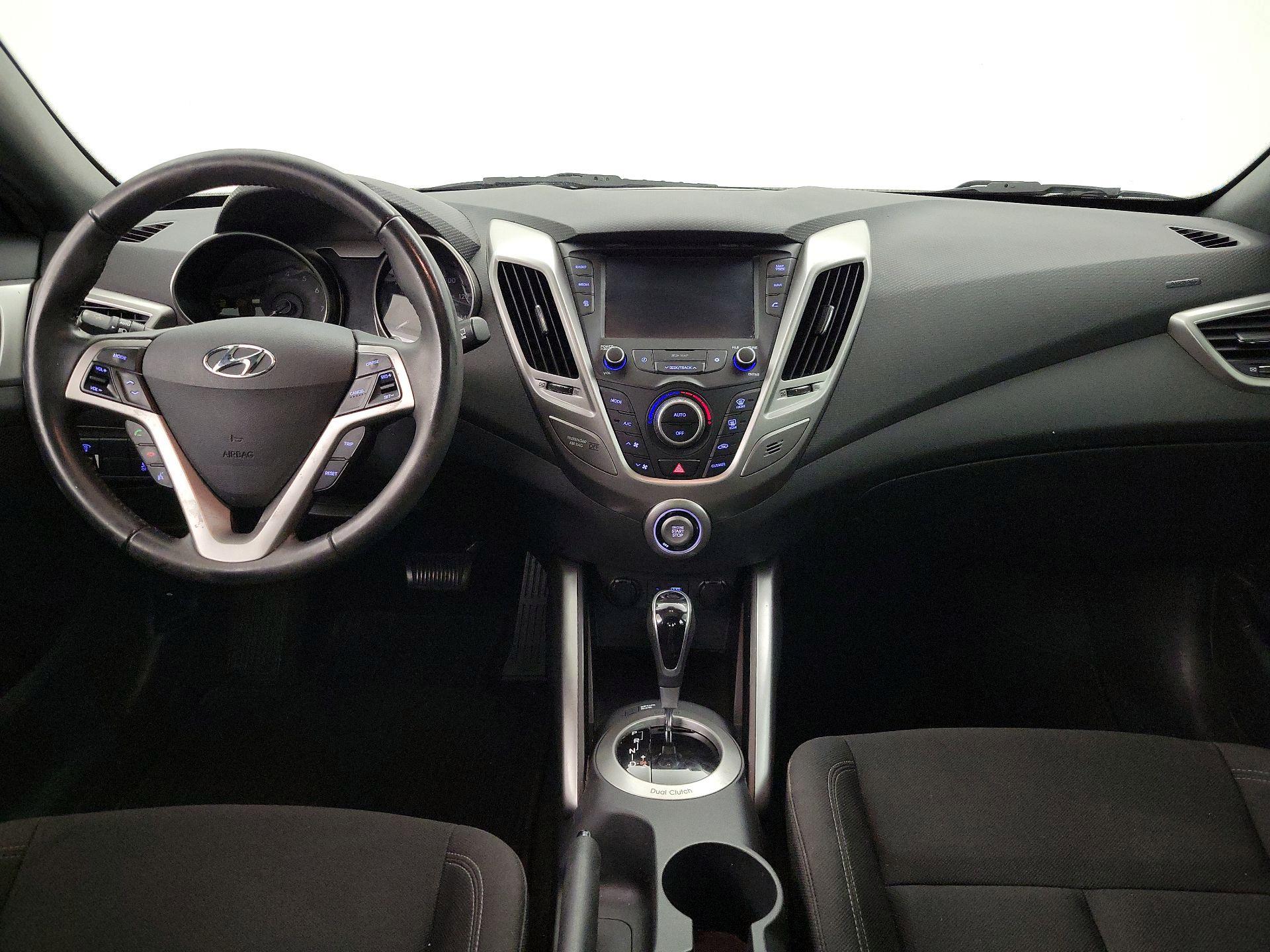 Thumbnail: 2017 Hyundai Veloster - 9