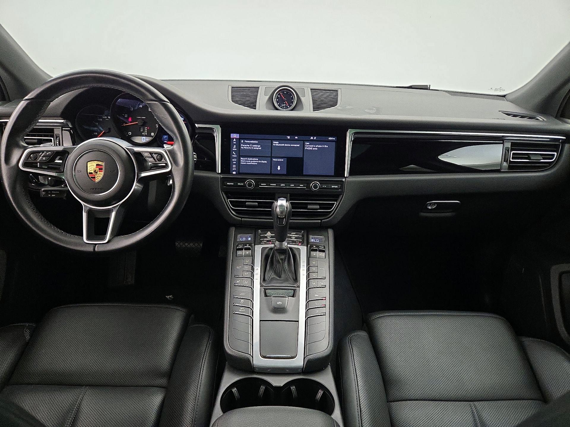 Thumbnail: 2021 Porsche Macan - 9