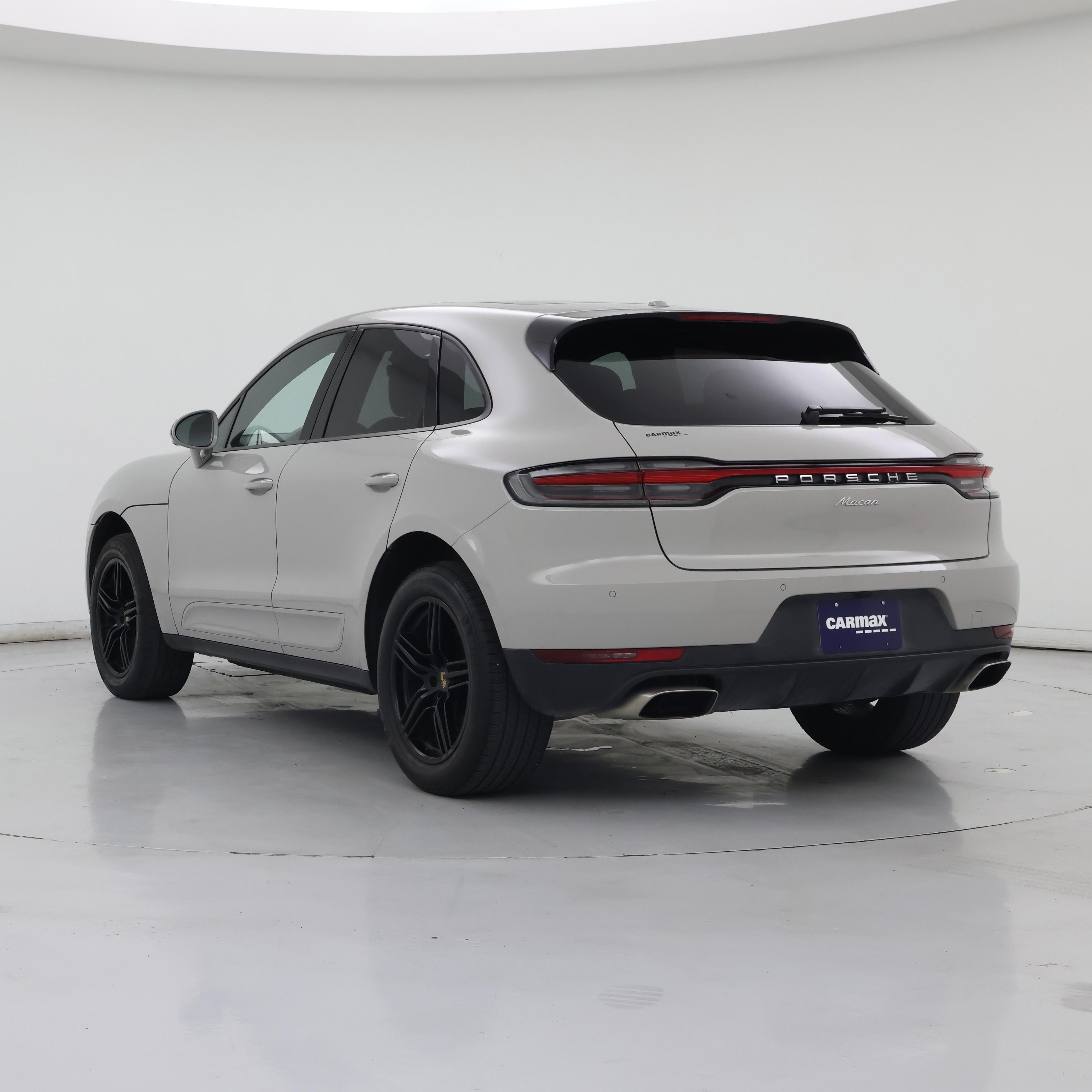 Thumbnail: 2021 Porsche Macan - 2
