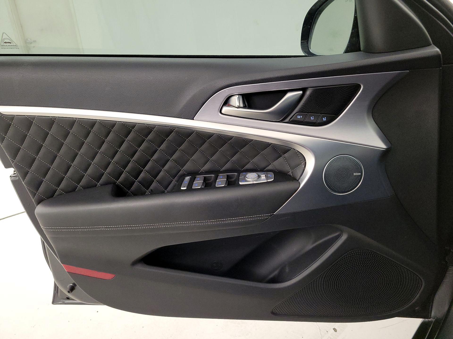 Thumbnail: 2020 Genesis G70 - 12