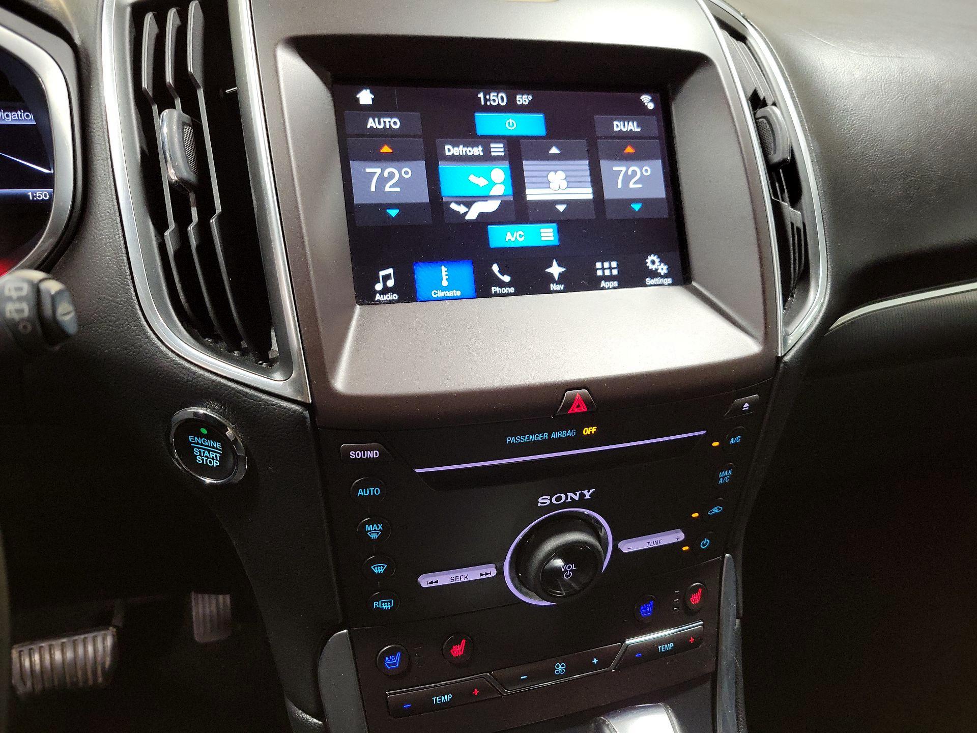 Thumbnail: 2016 Ford Edge - 17